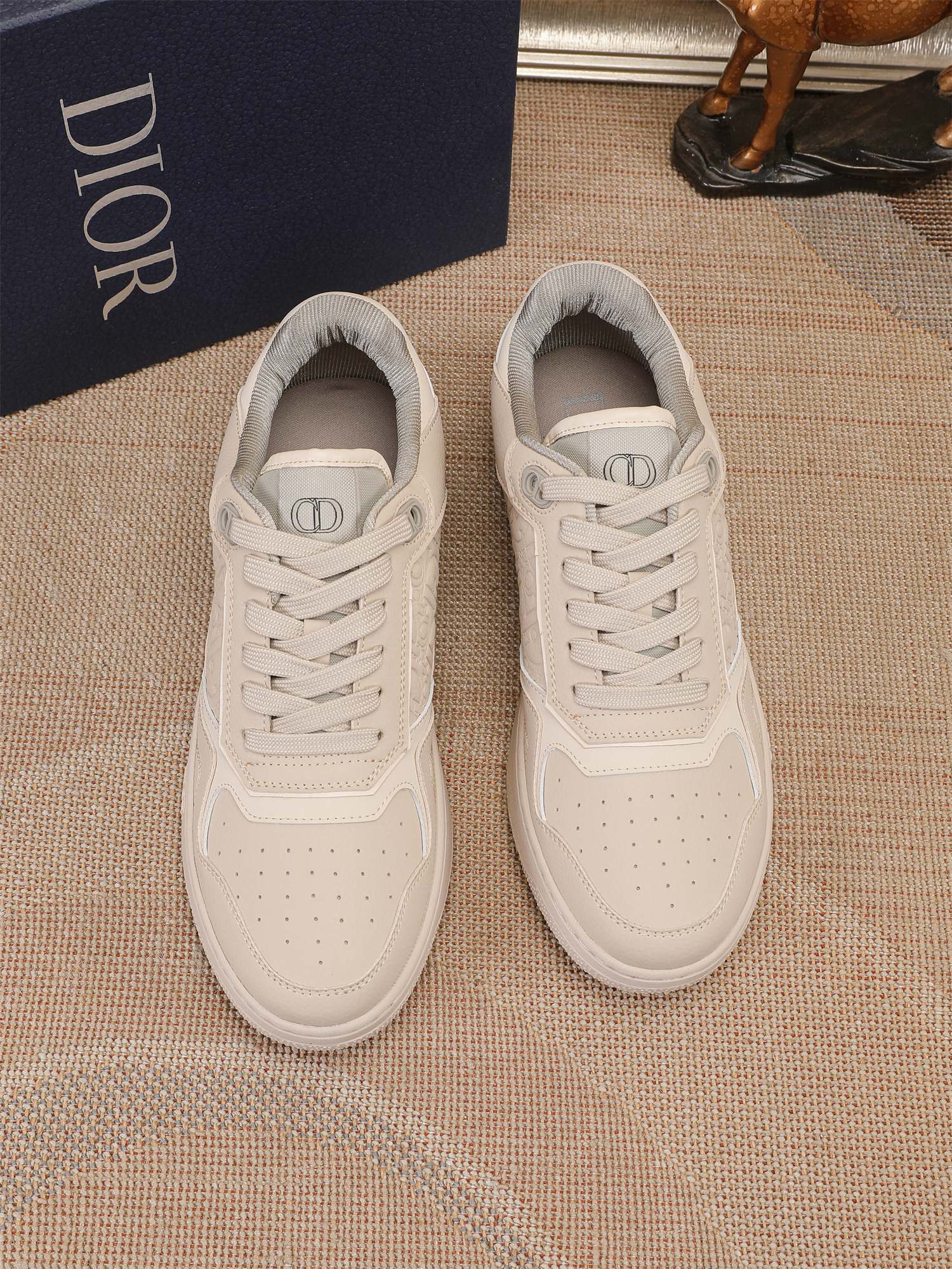 Dior shoe