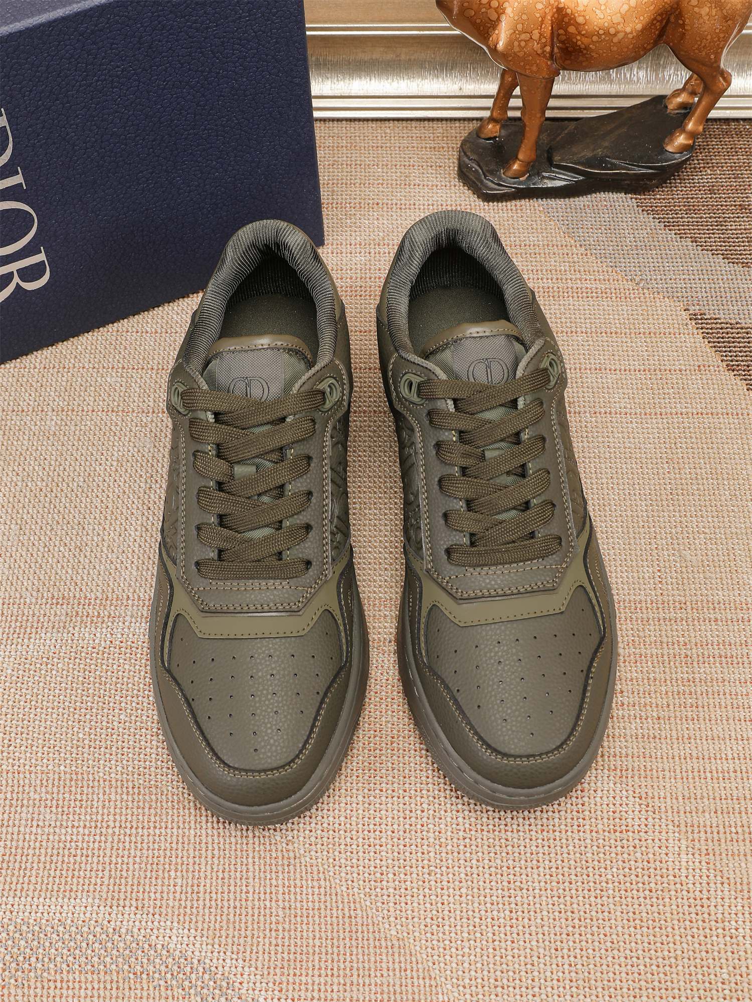 Dior shoe