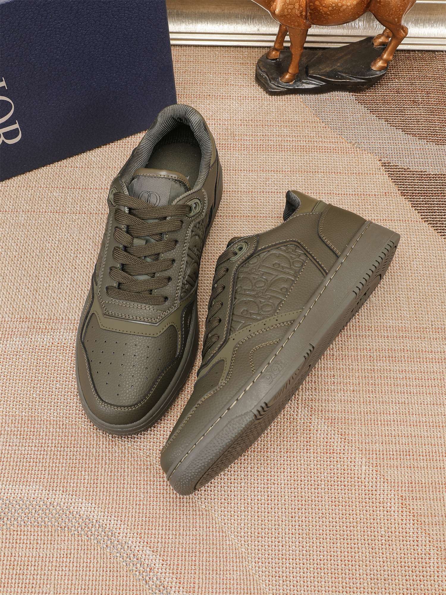 Dior shoe