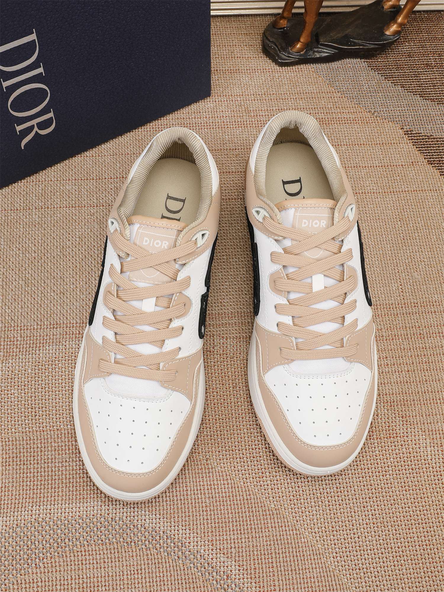Dior shoe
