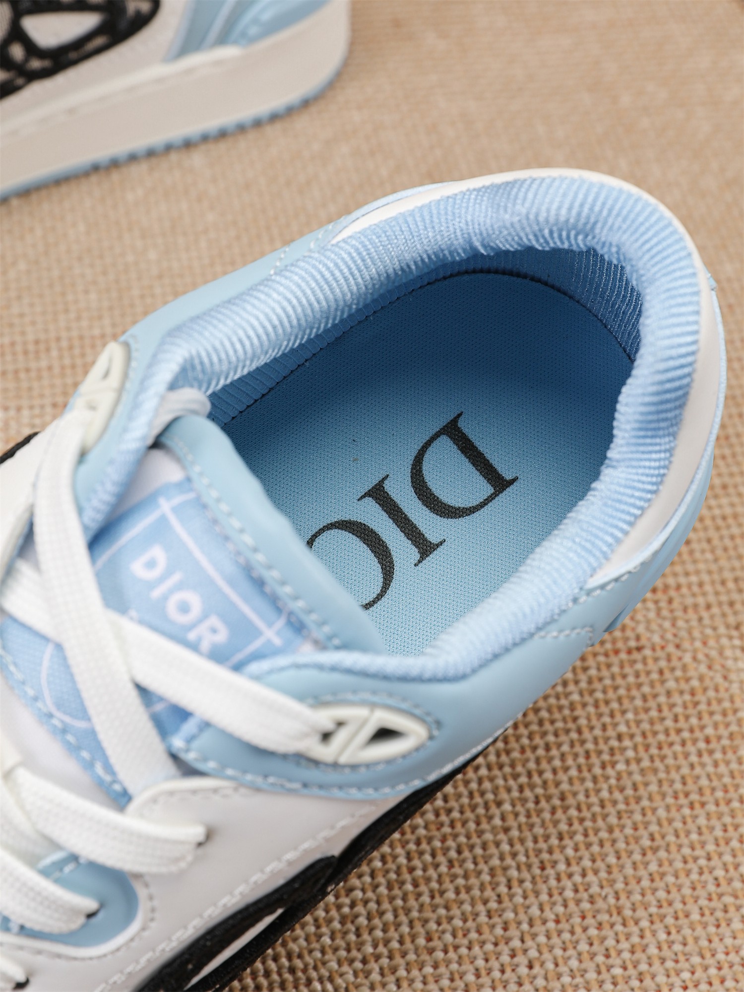 Dior shoe