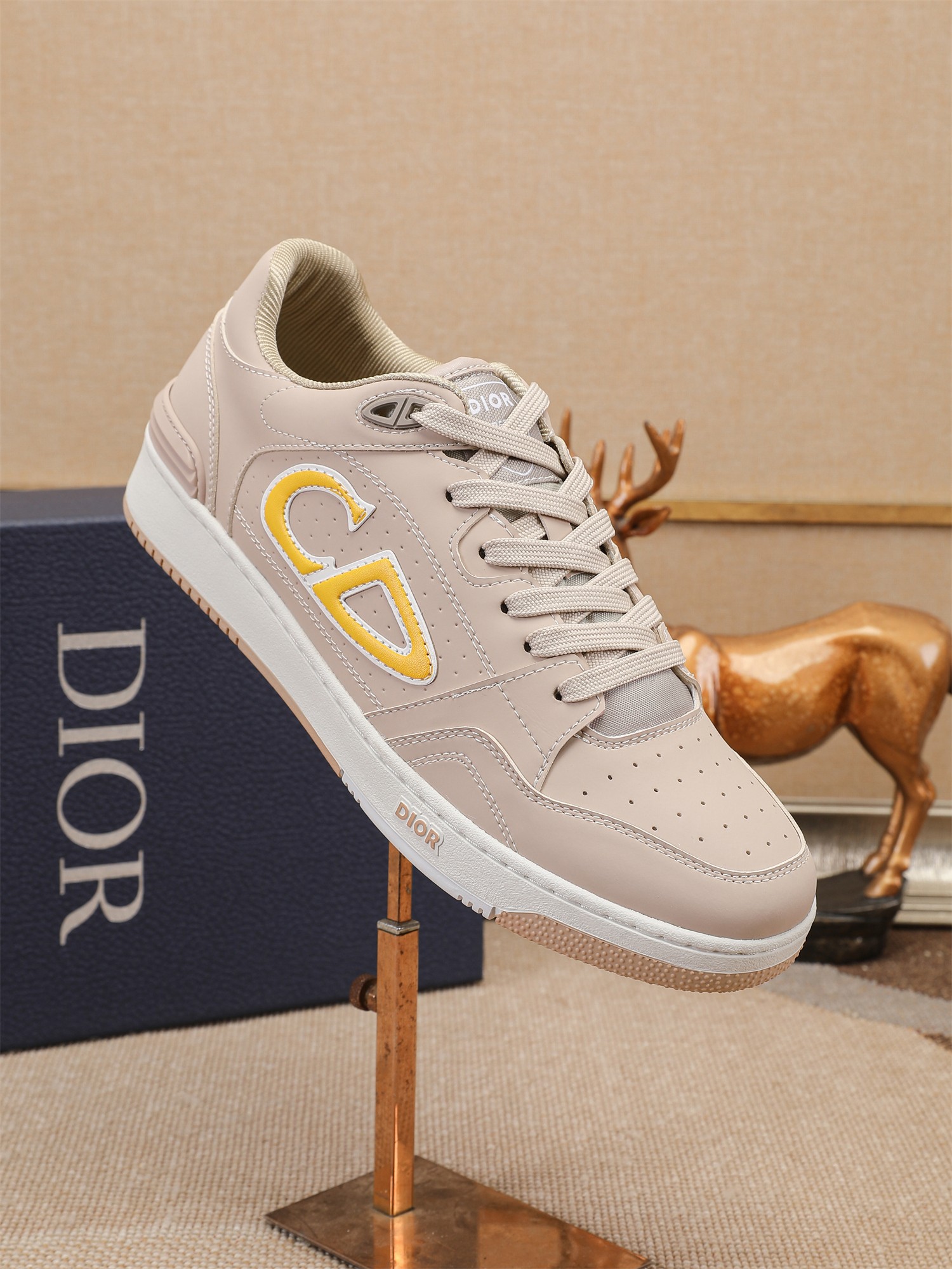 Dior shoe