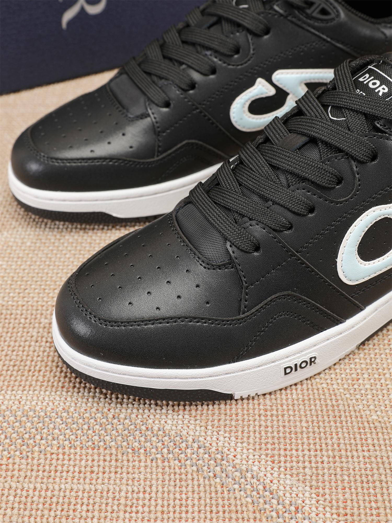 Dior shoe