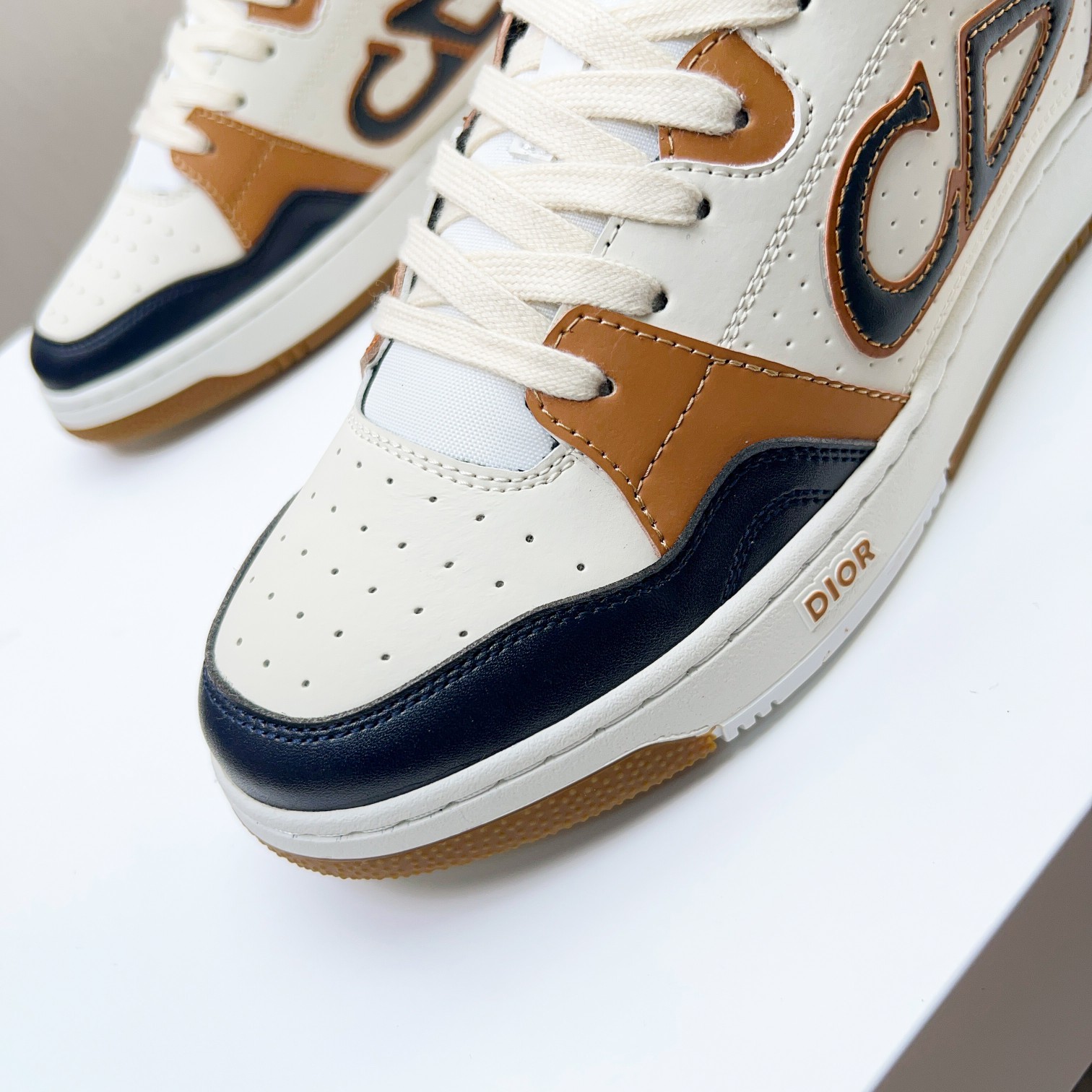 Dior shoe