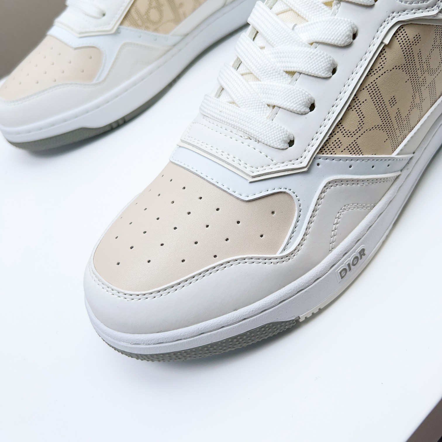 Dior shoe