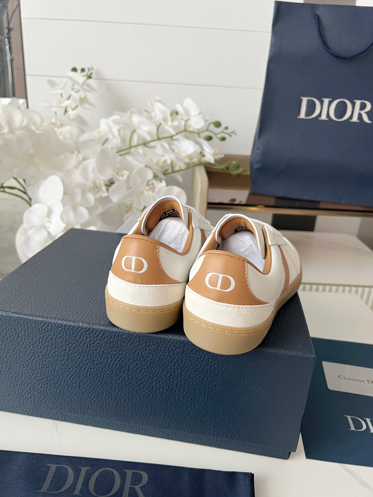 Dior