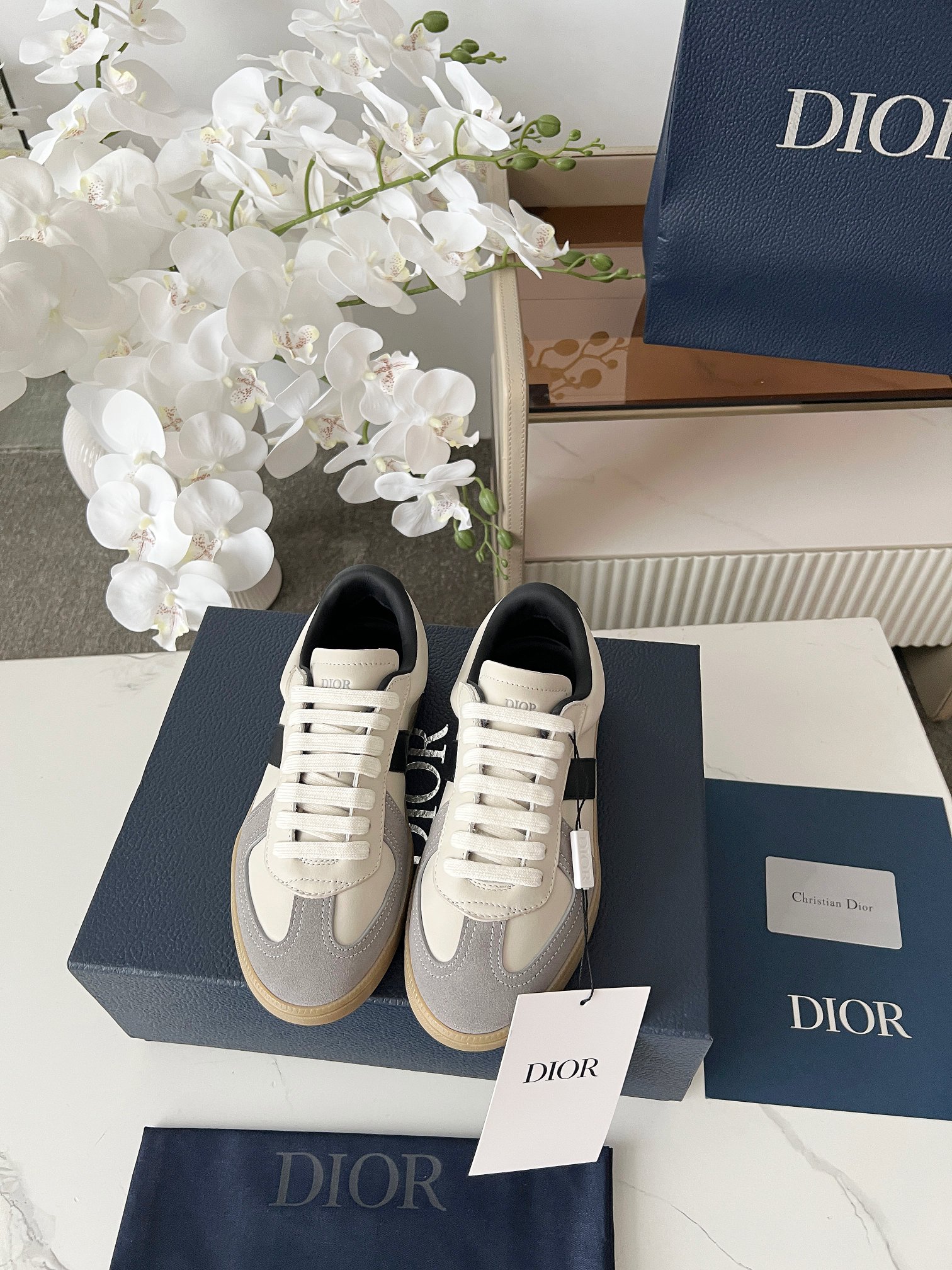 Dior