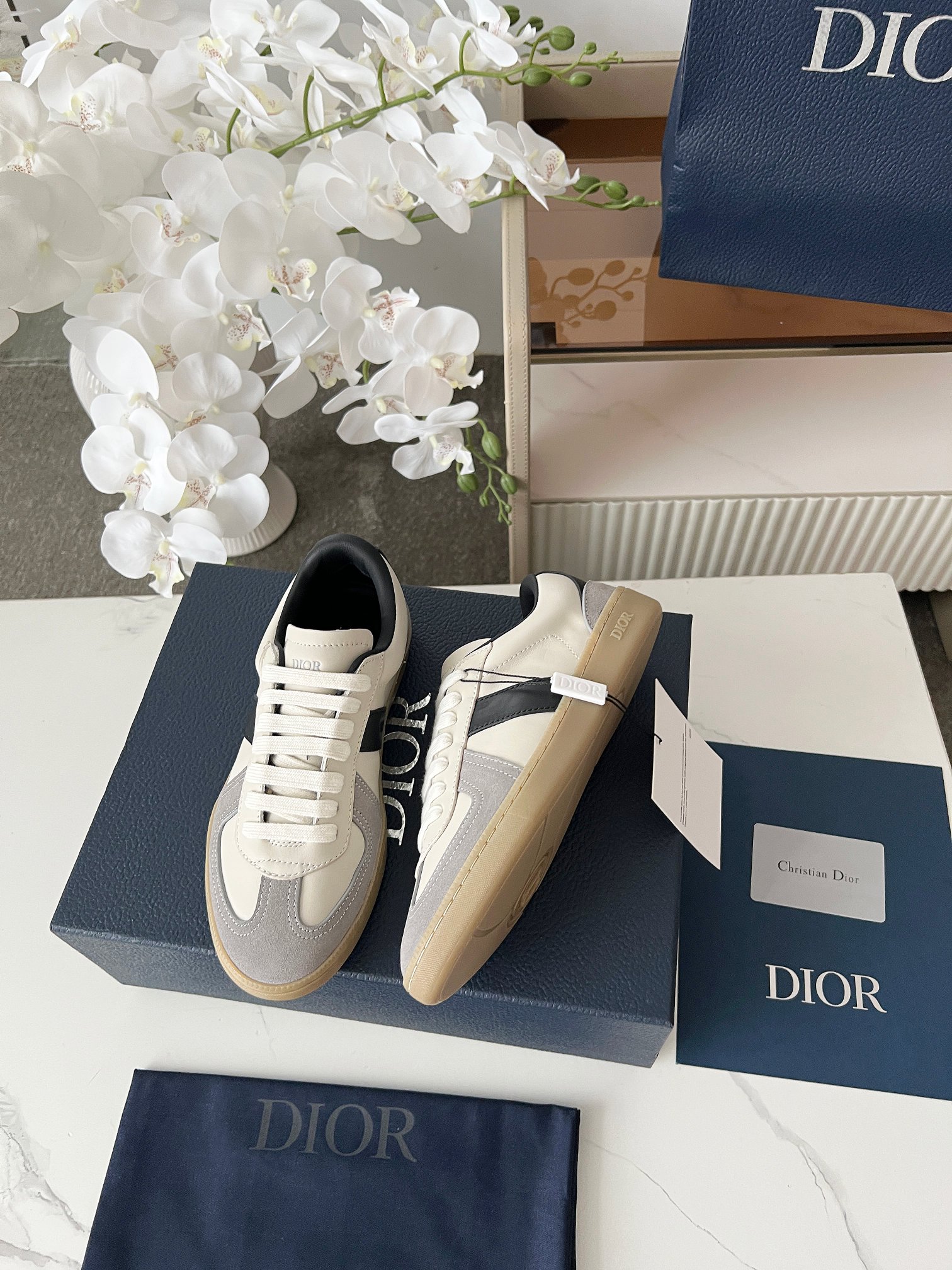 Dior
