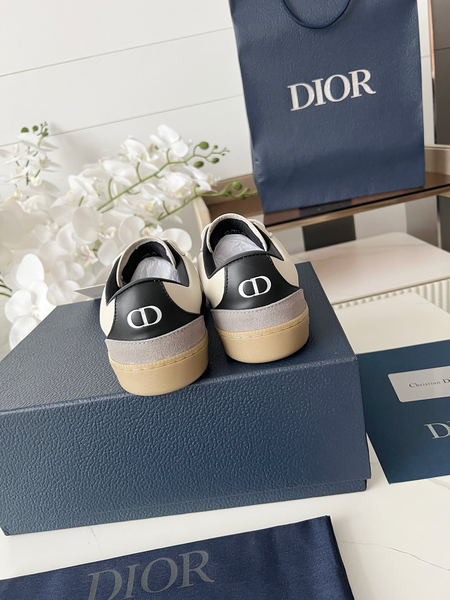 Dior
