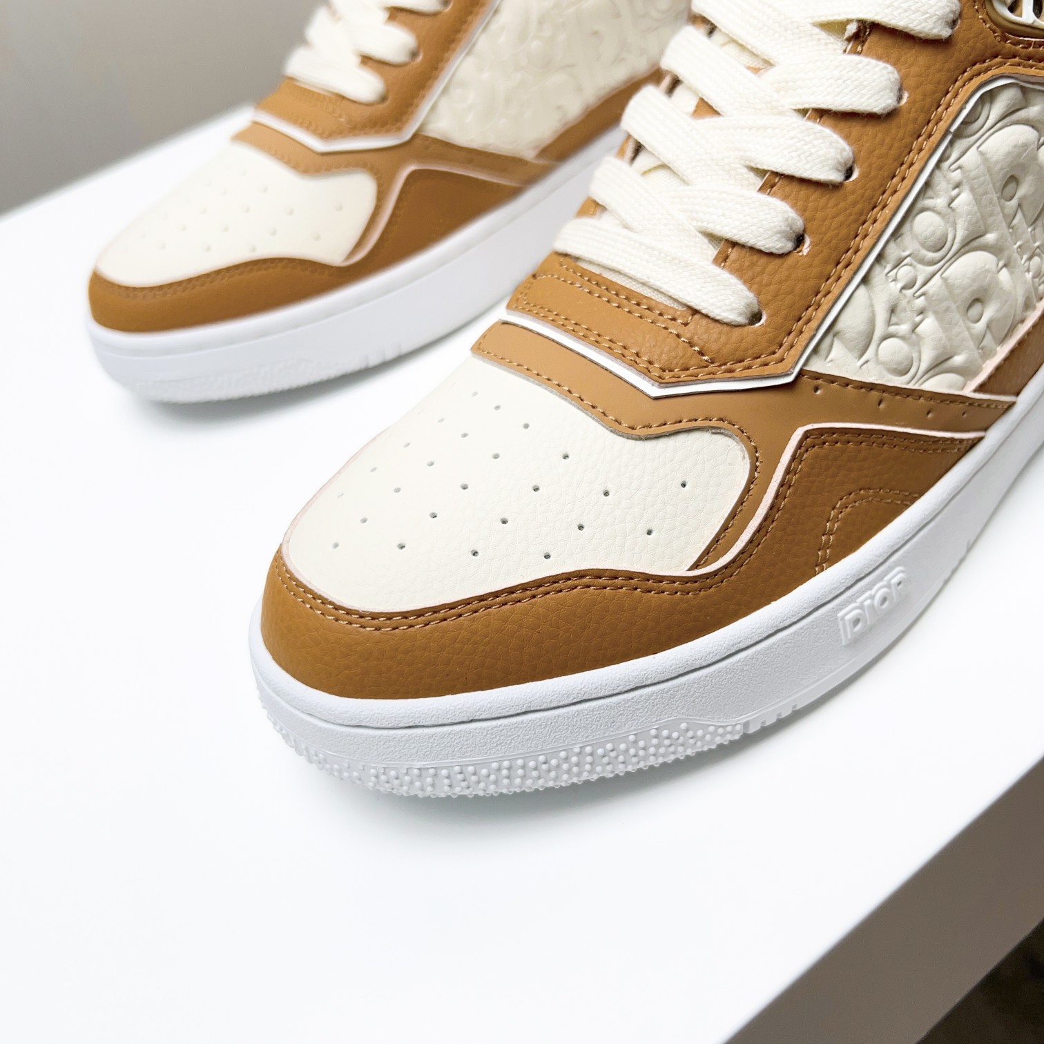 Dior shoe