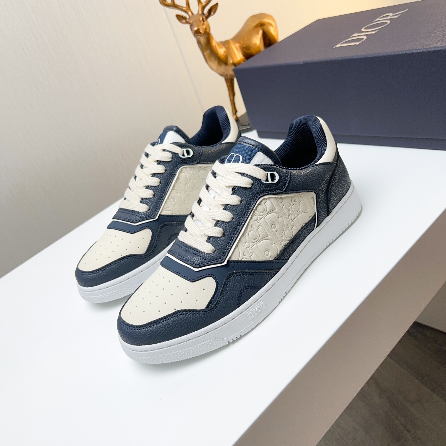 Dior shoe