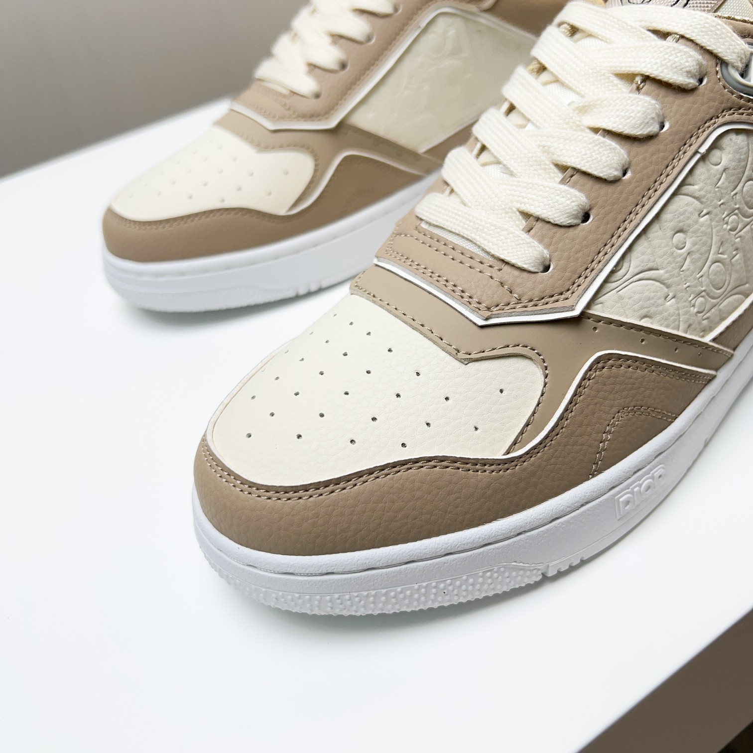 Dior shoe