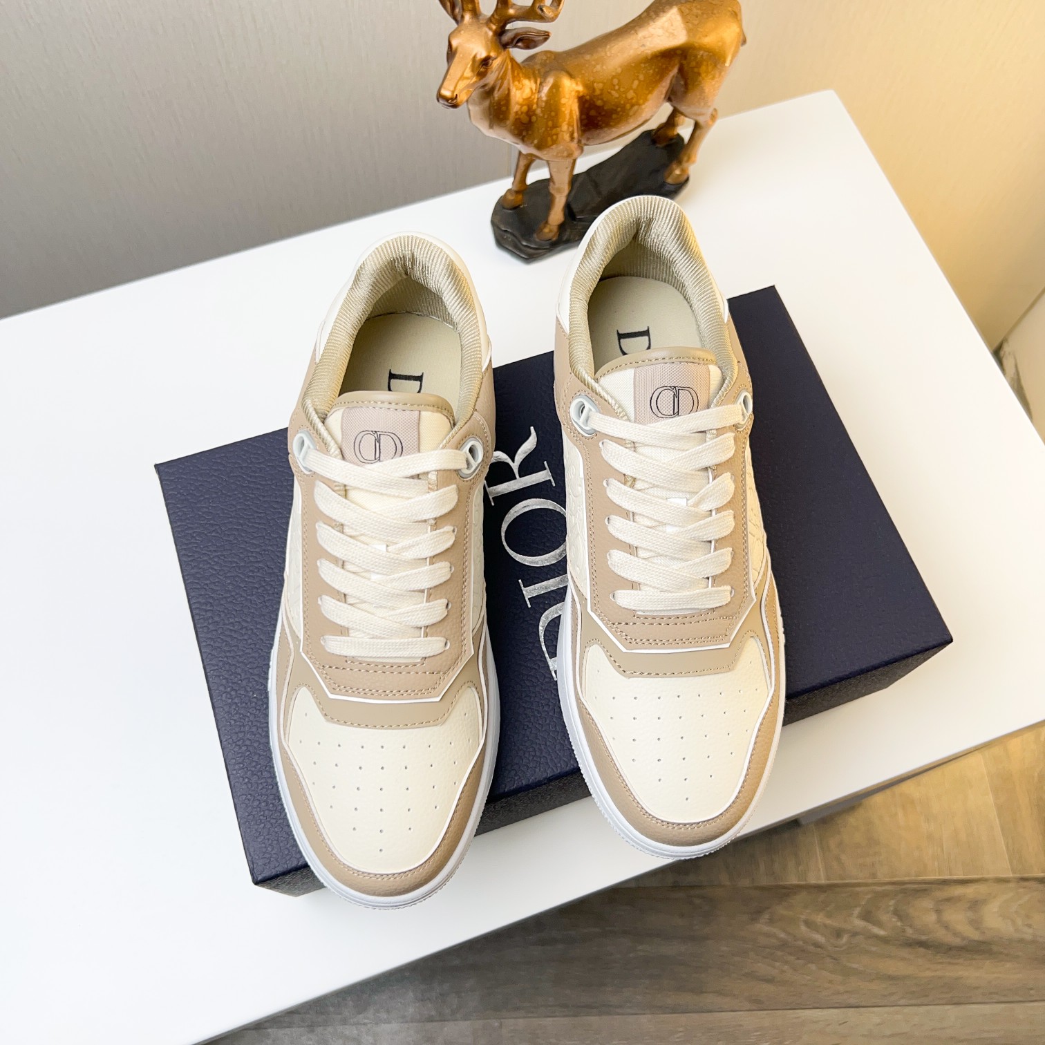 Dior shoe