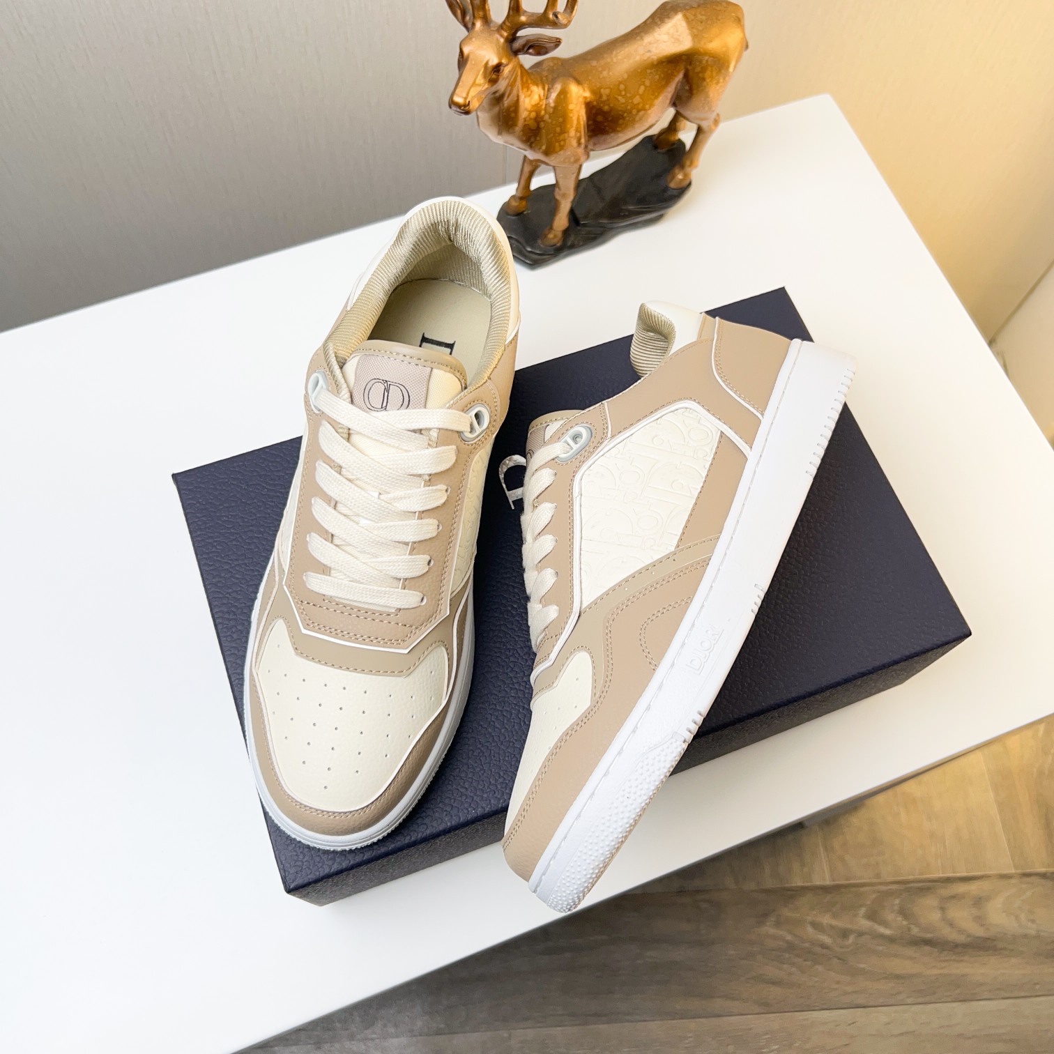 Dior shoe