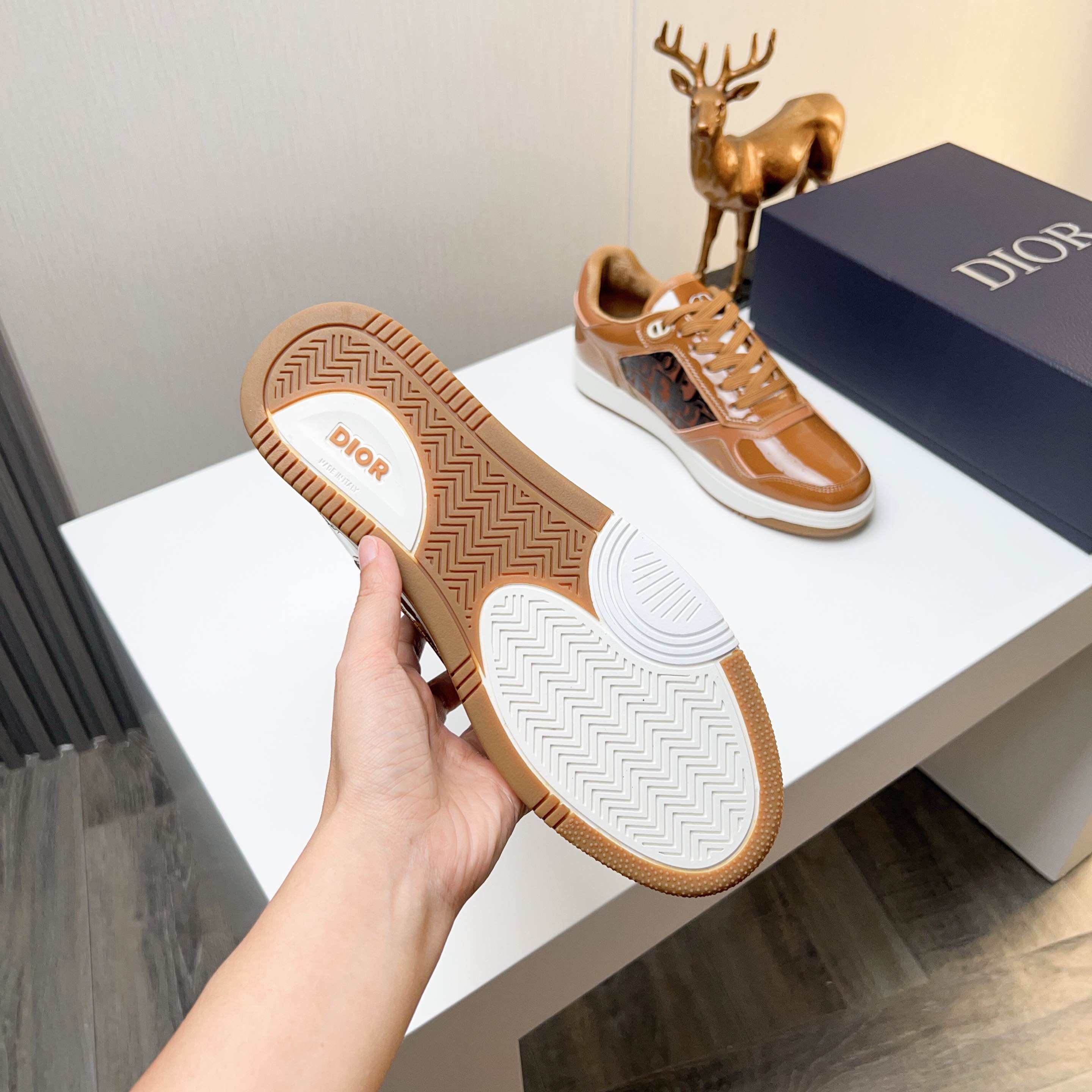 Dior shoe