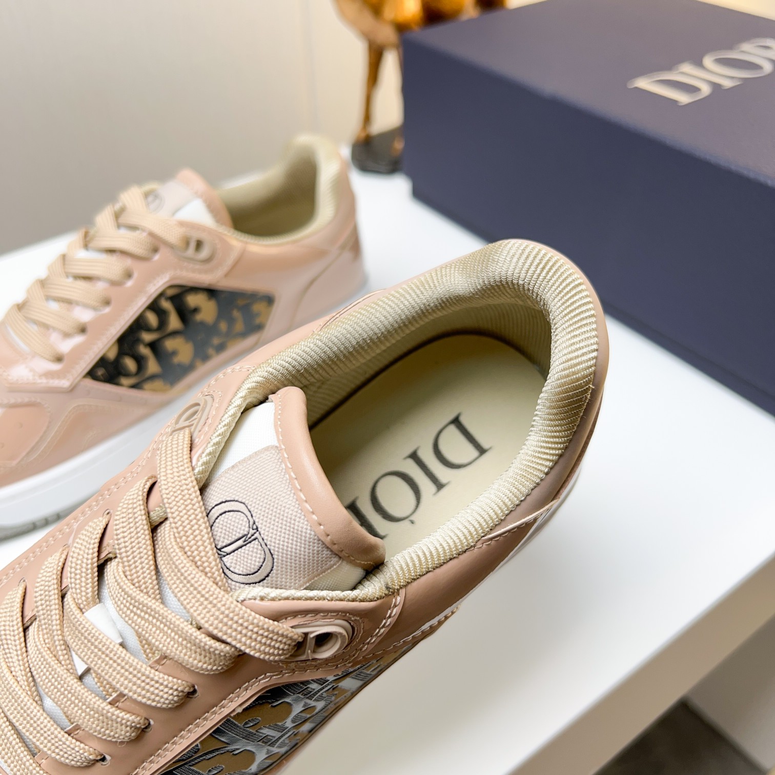 Dior shoe