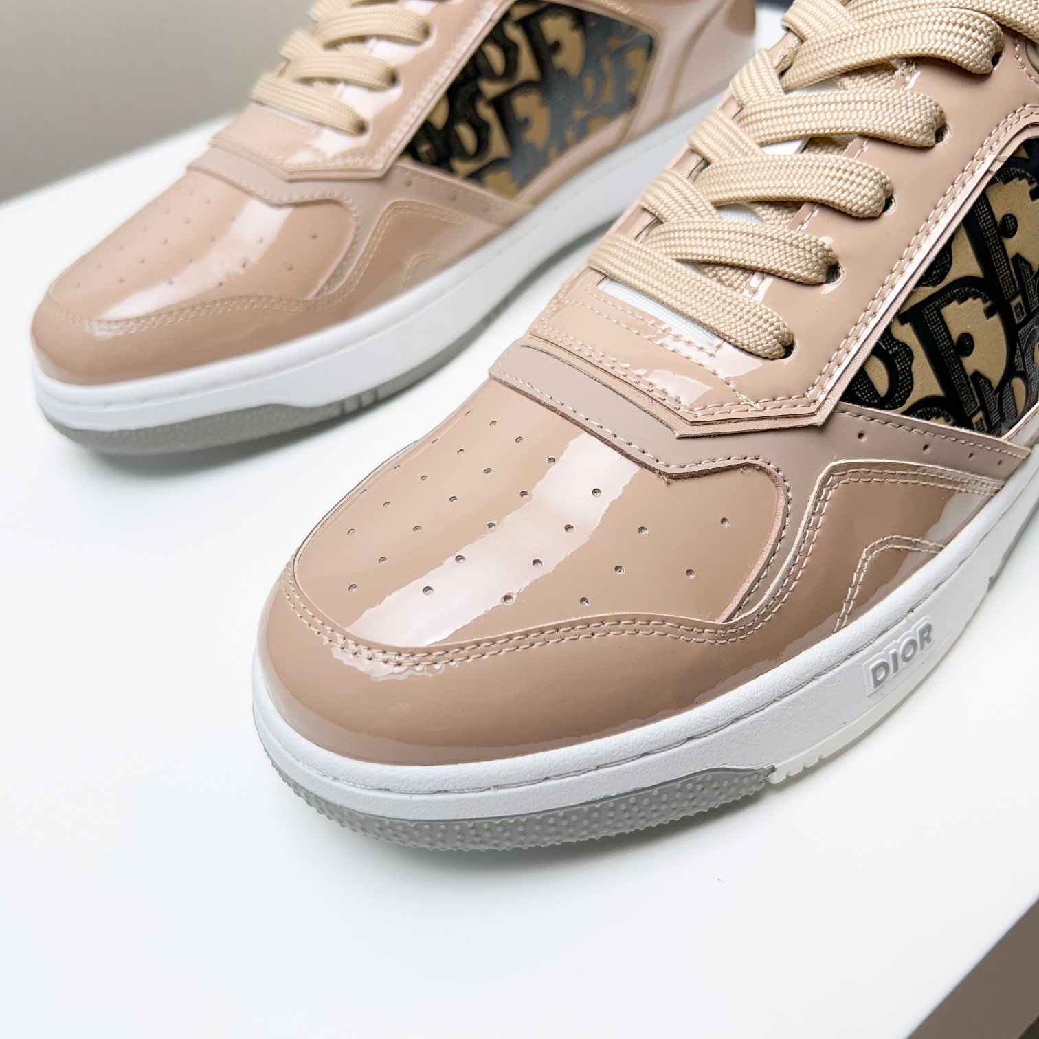 Dior shoe
