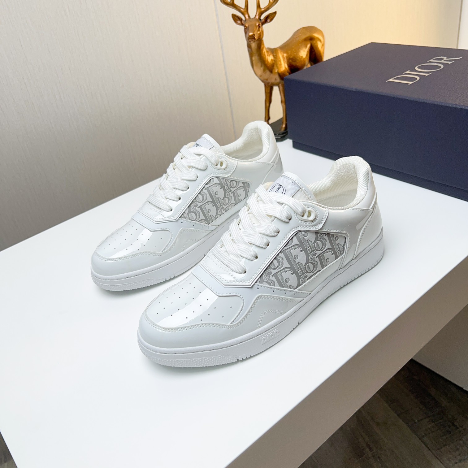 Dior shoe