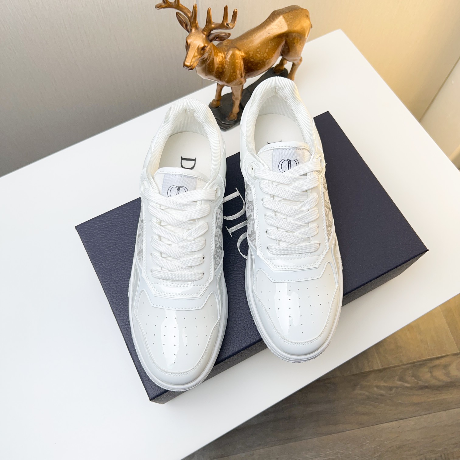 Dior shoe