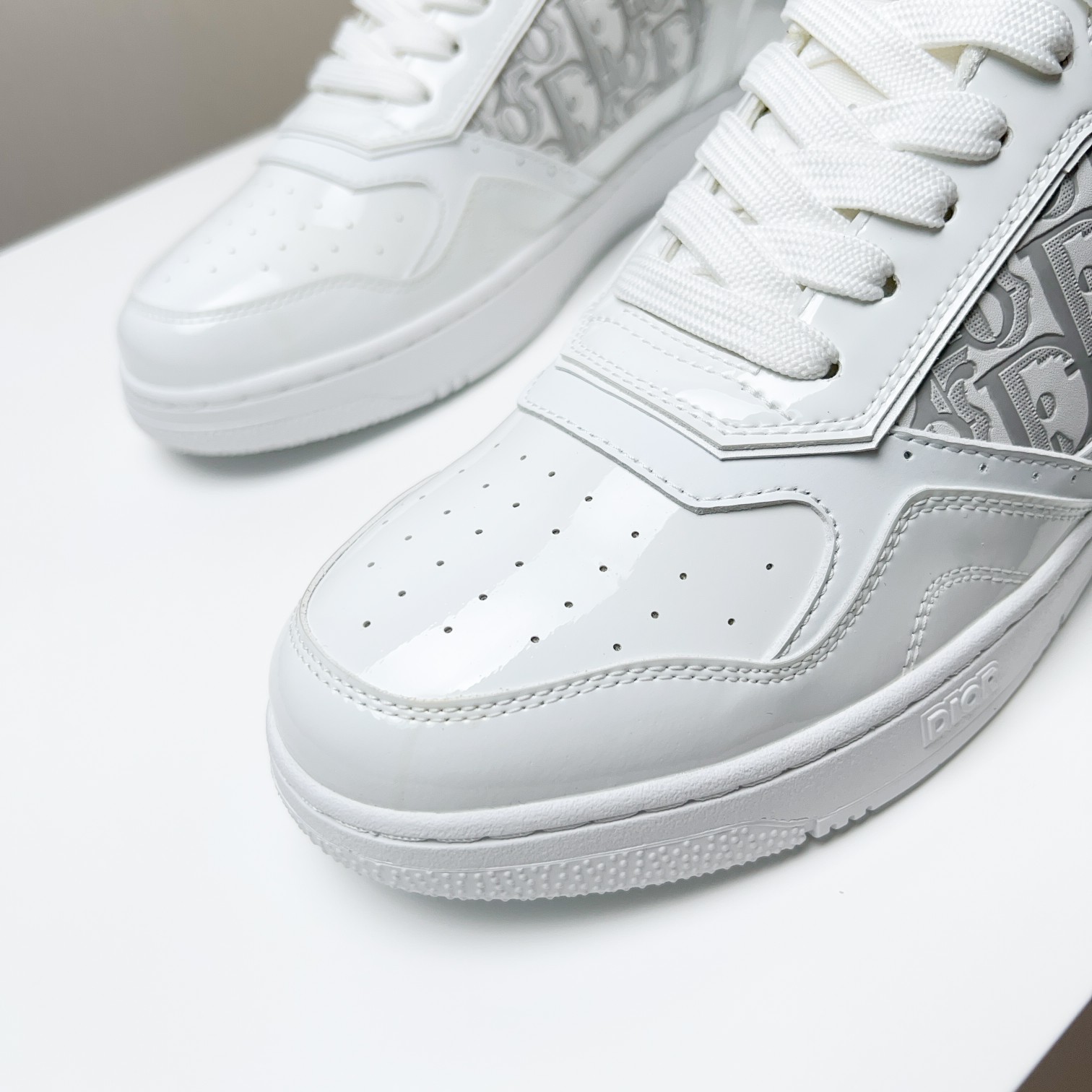 Dior shoe