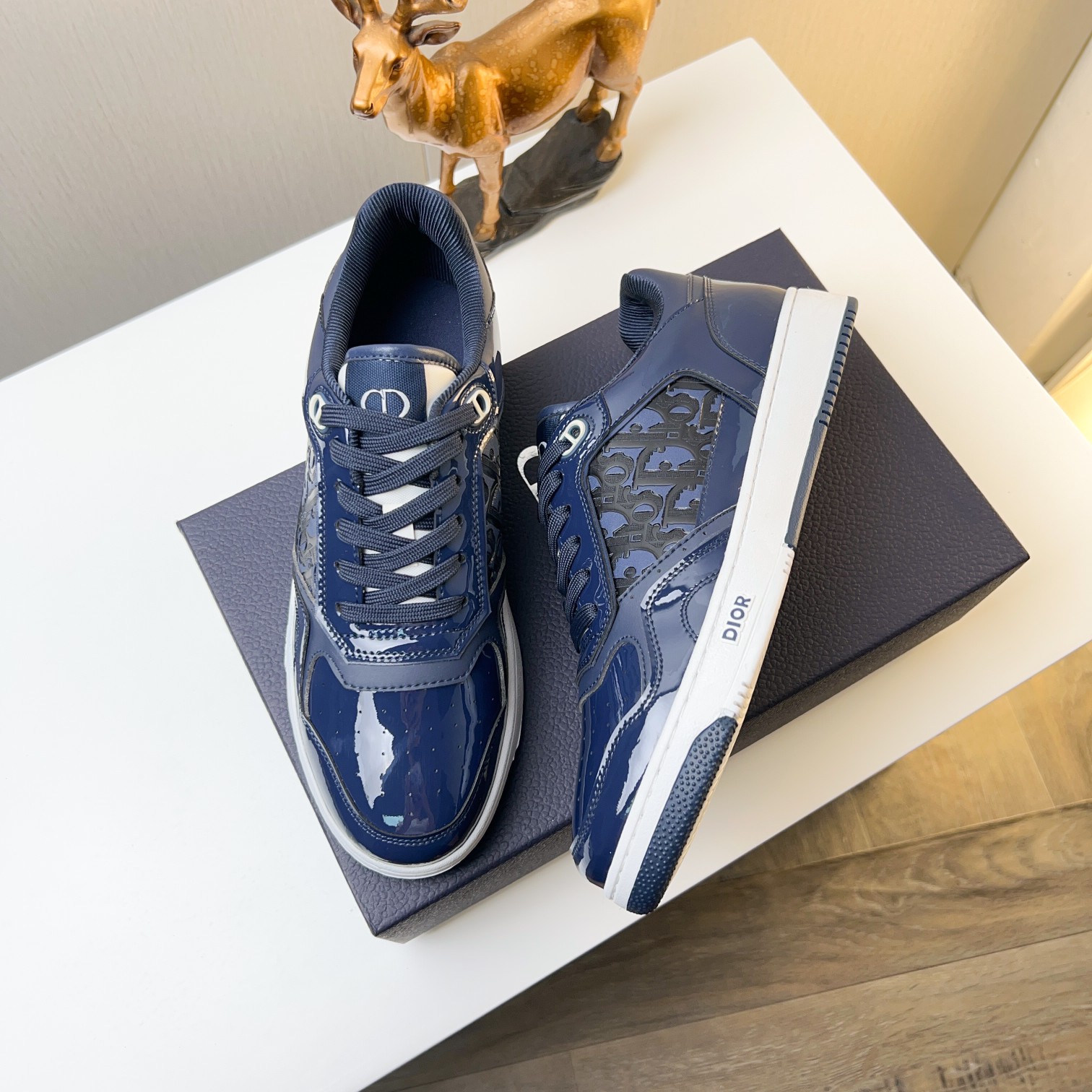 Dior shoe