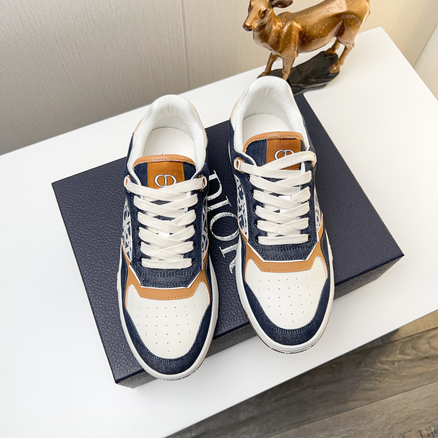 Dior shoe