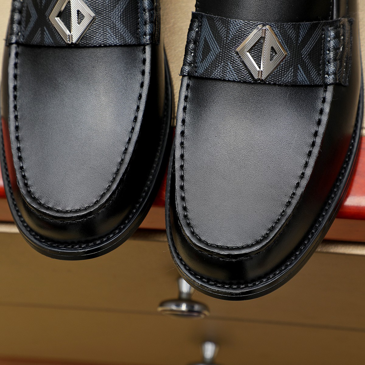 Dior shoe