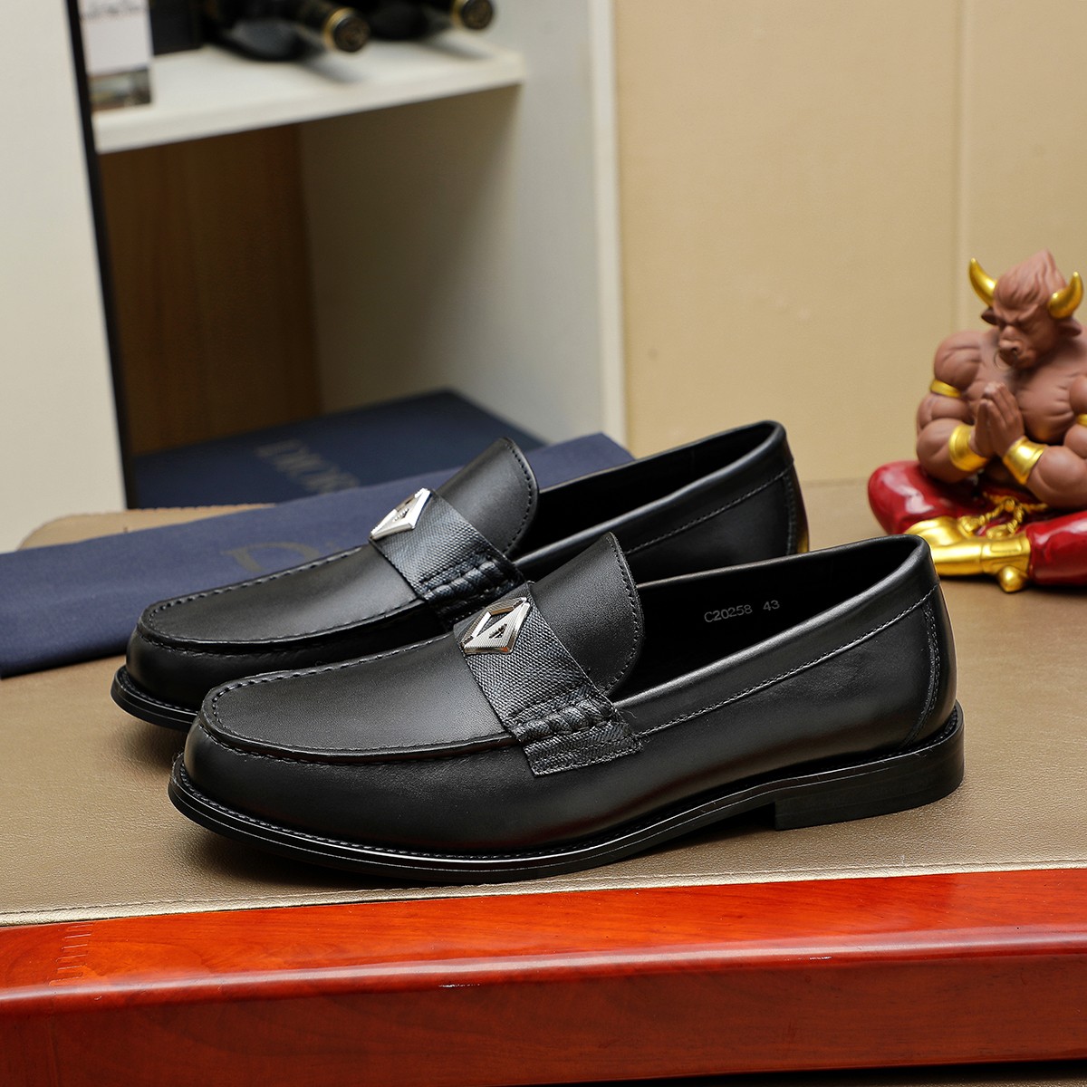 Dior shoe