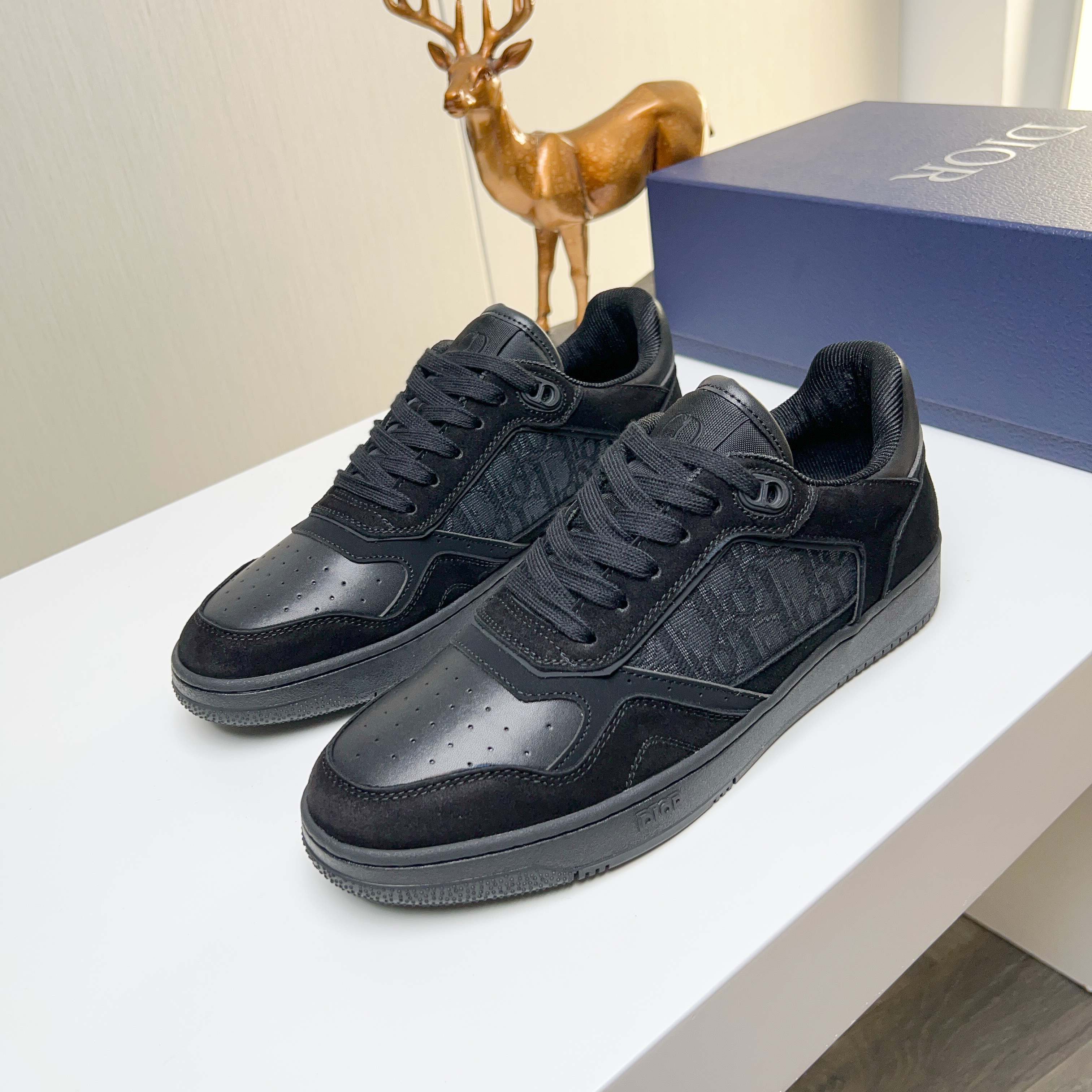 Dior shoe