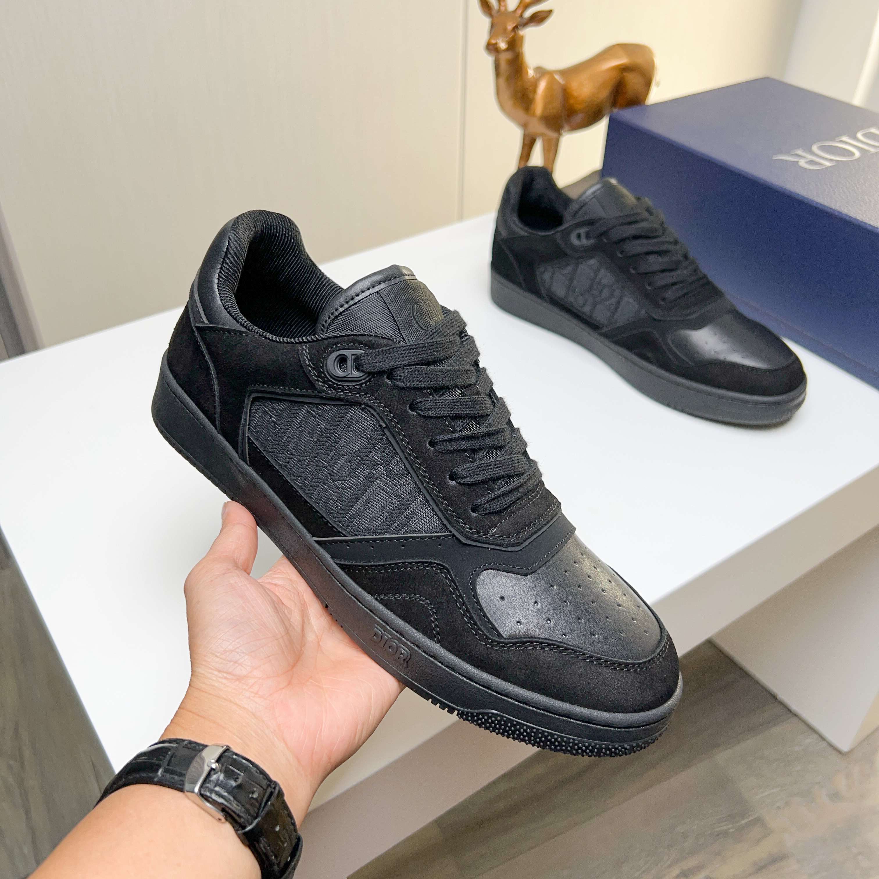 Dior shoe