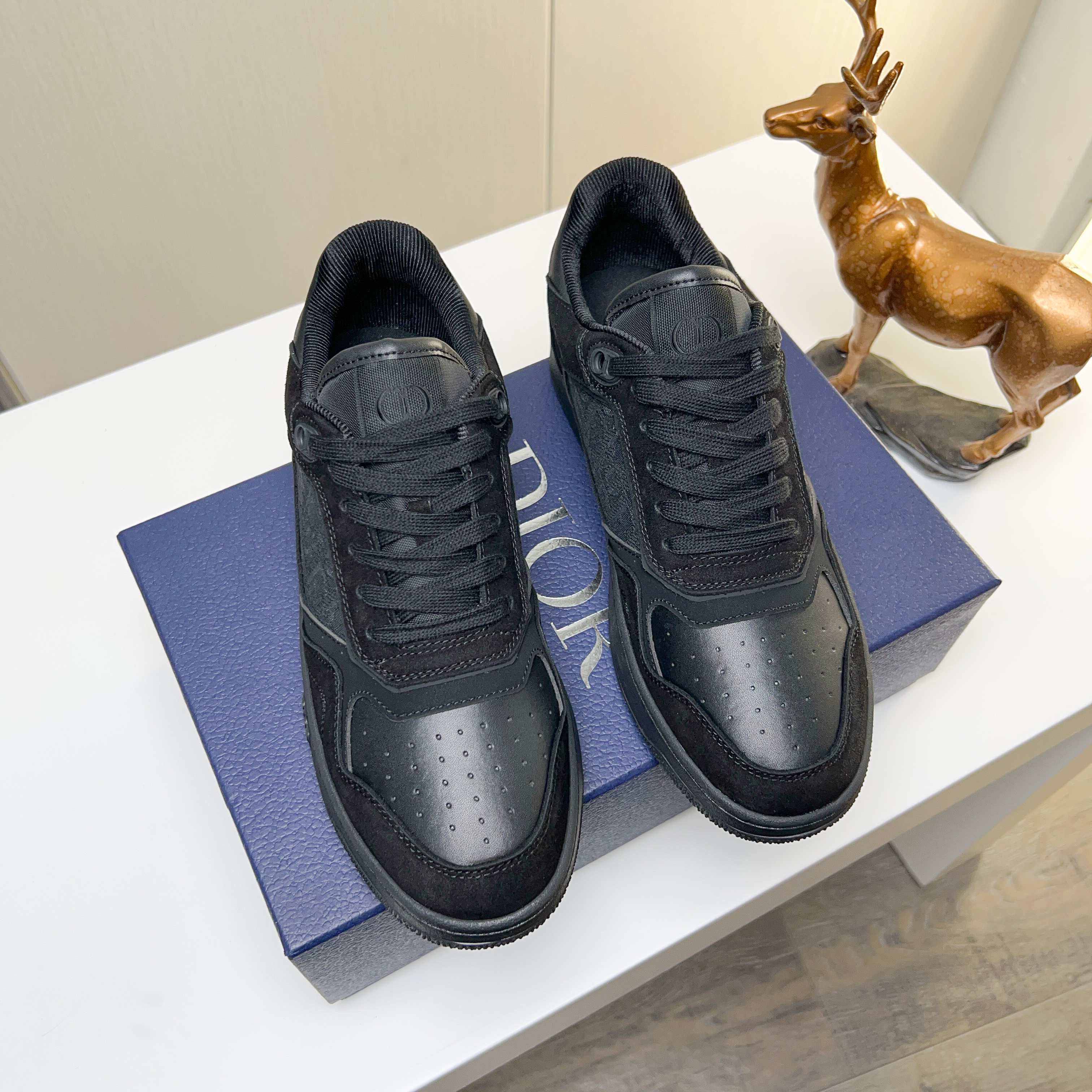 Dior shoe