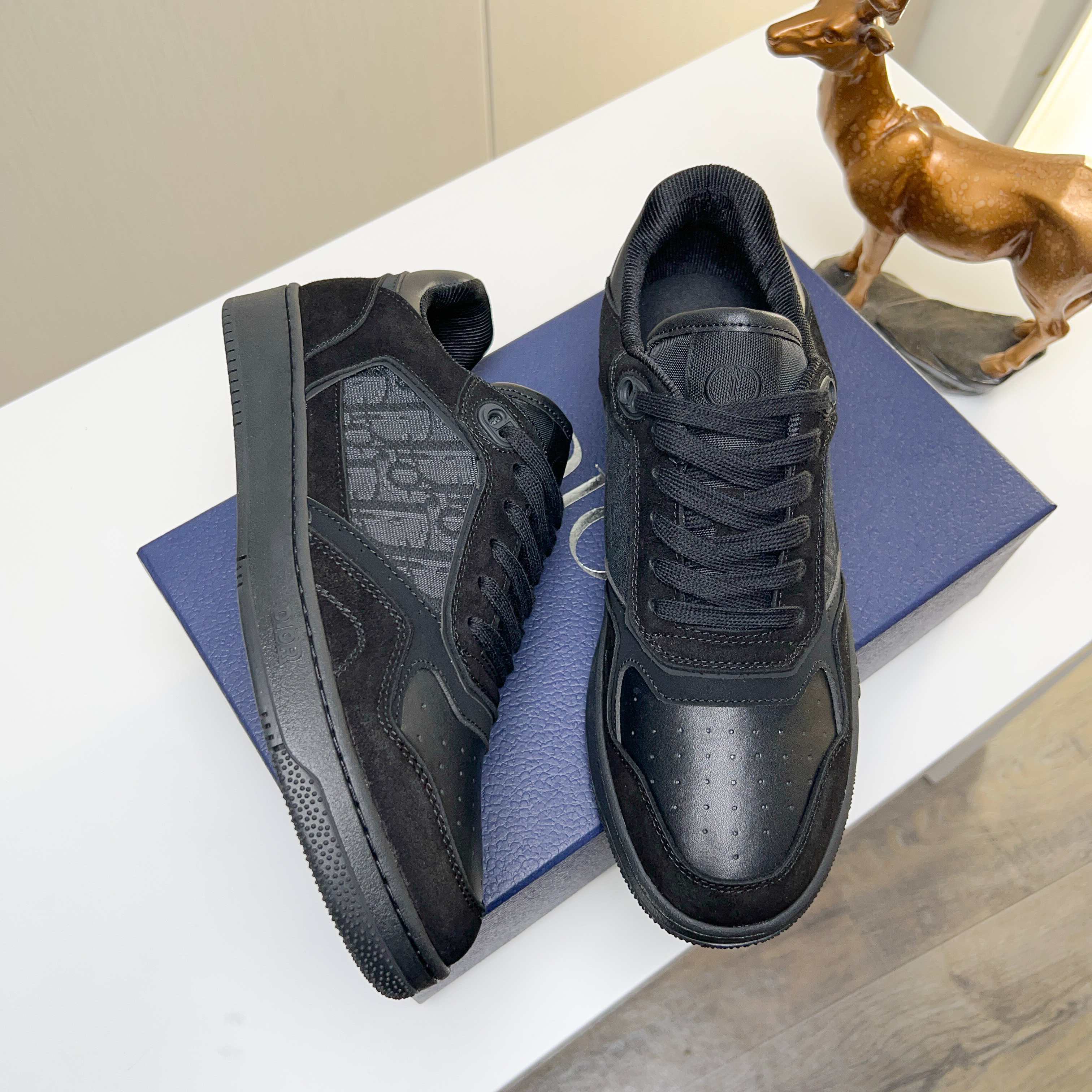 Dior shoe