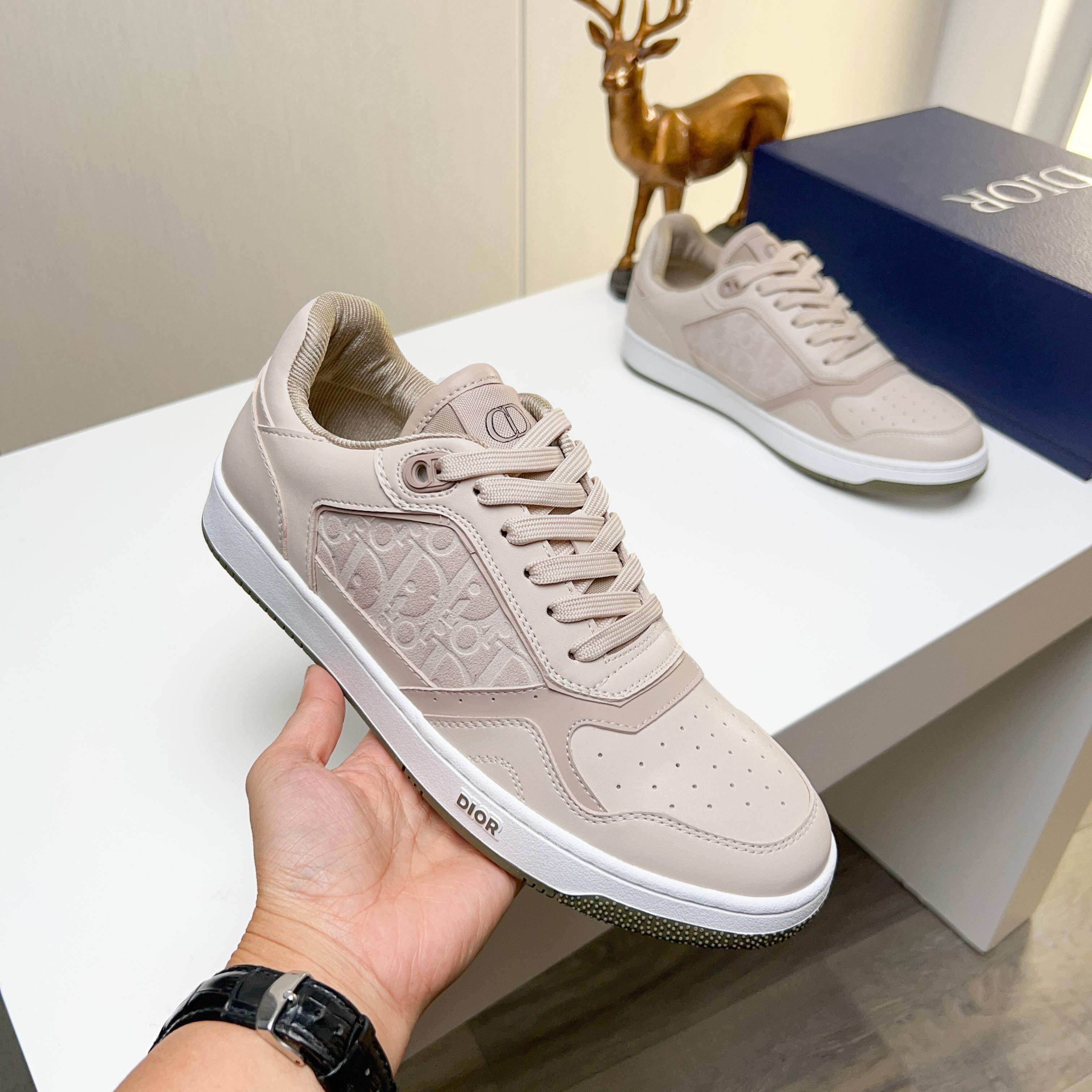 Dior shoe