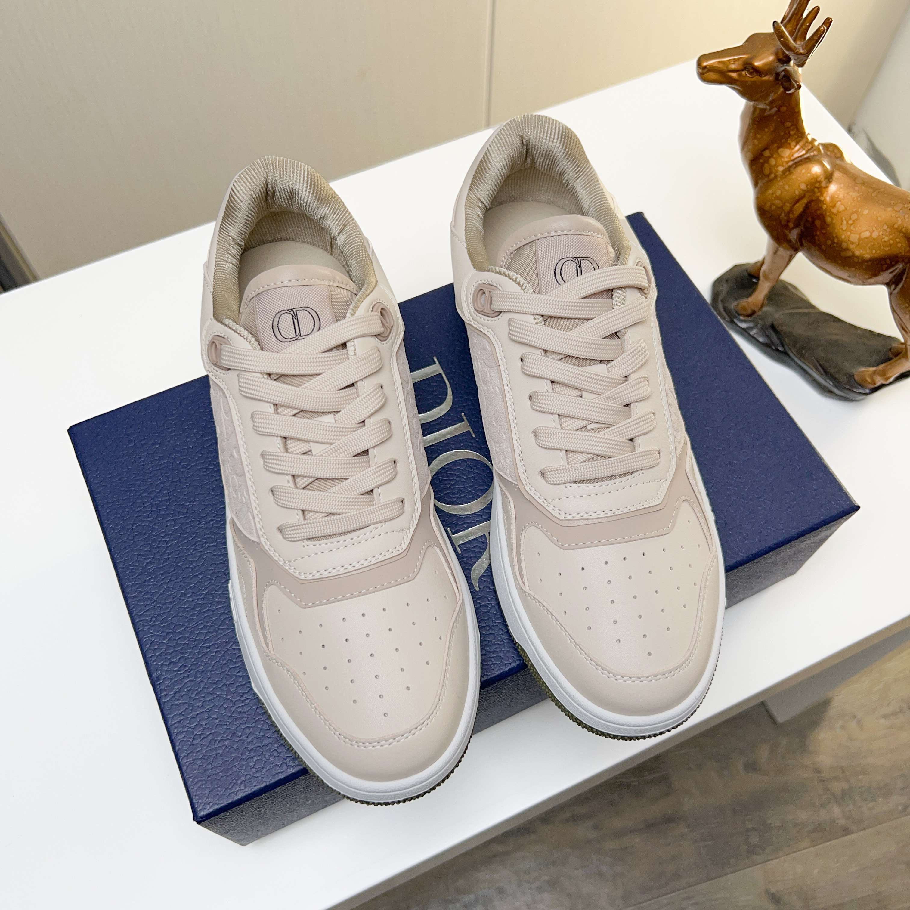 Dior shoe
