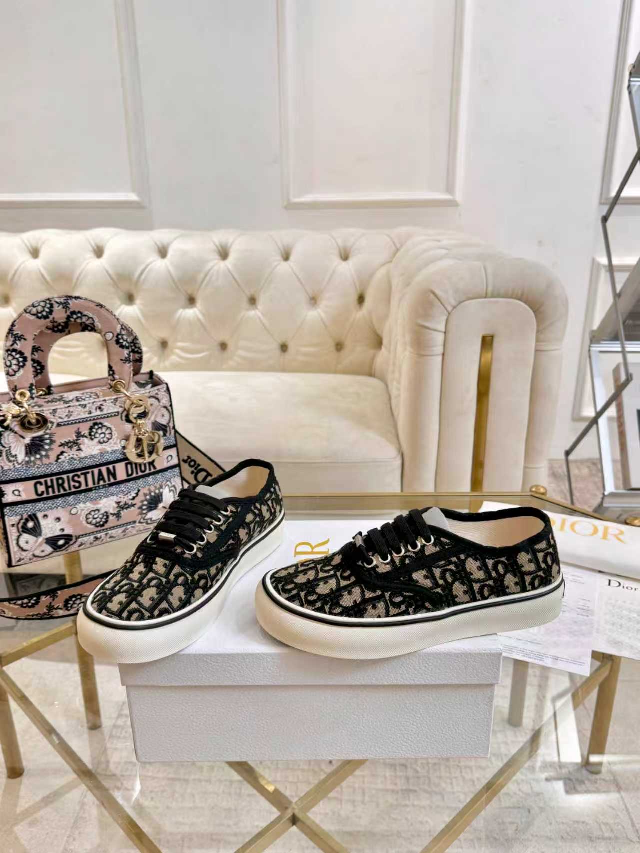 Dior shoe