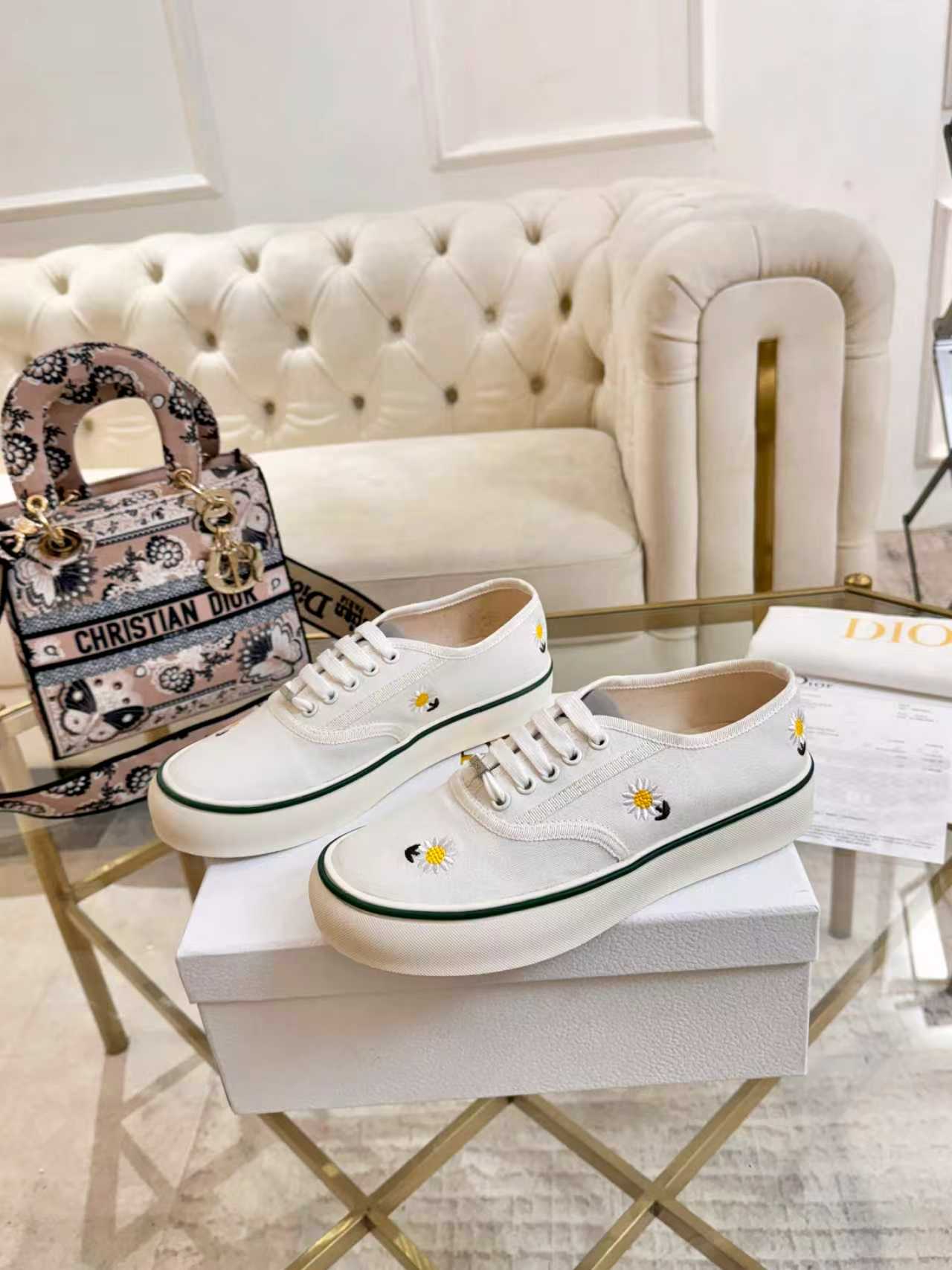 Dior shoe
