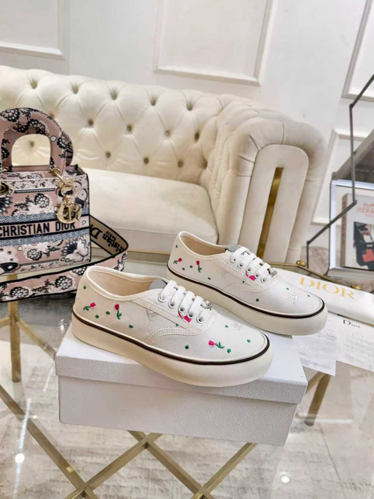 Dior shoe