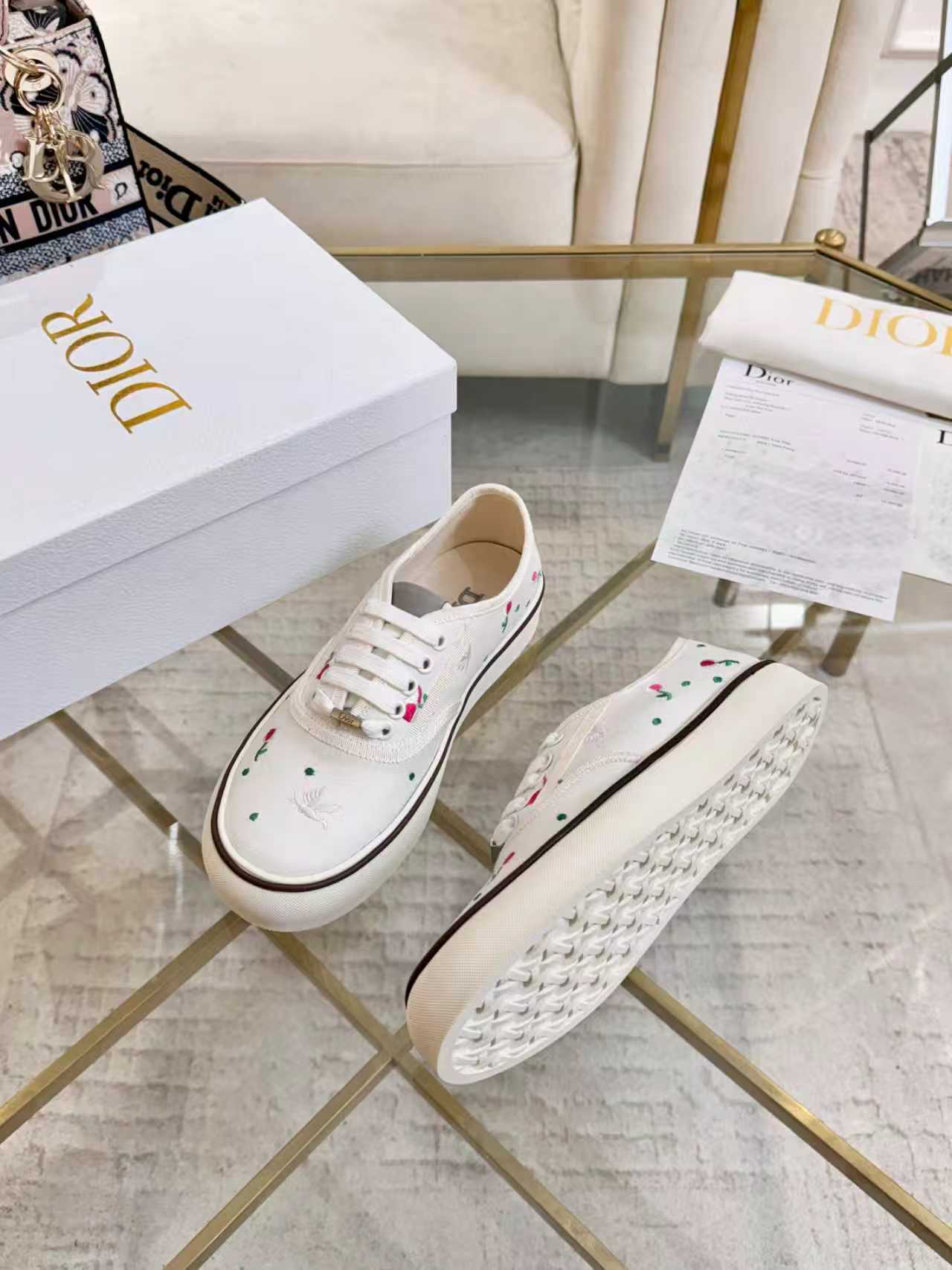 Dior shoe