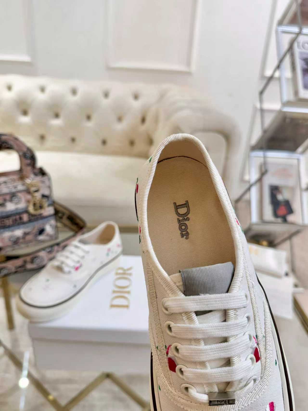Dior shoe