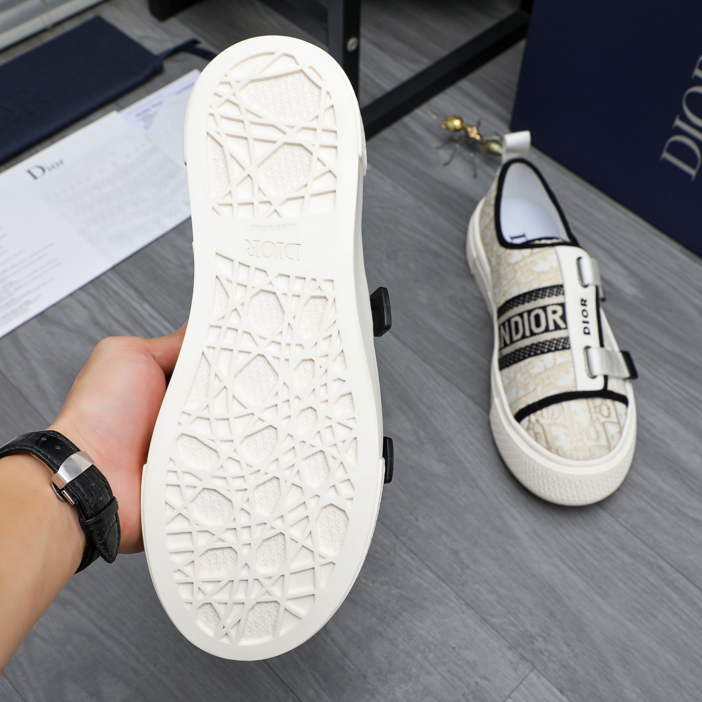 Dior