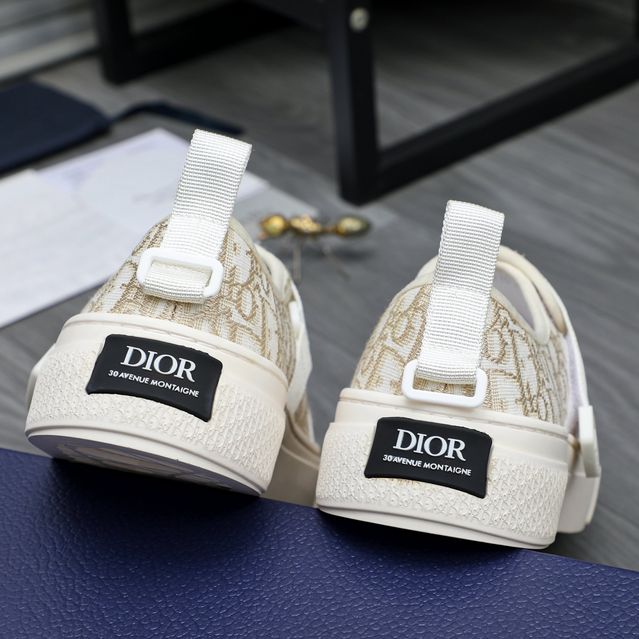Dior
