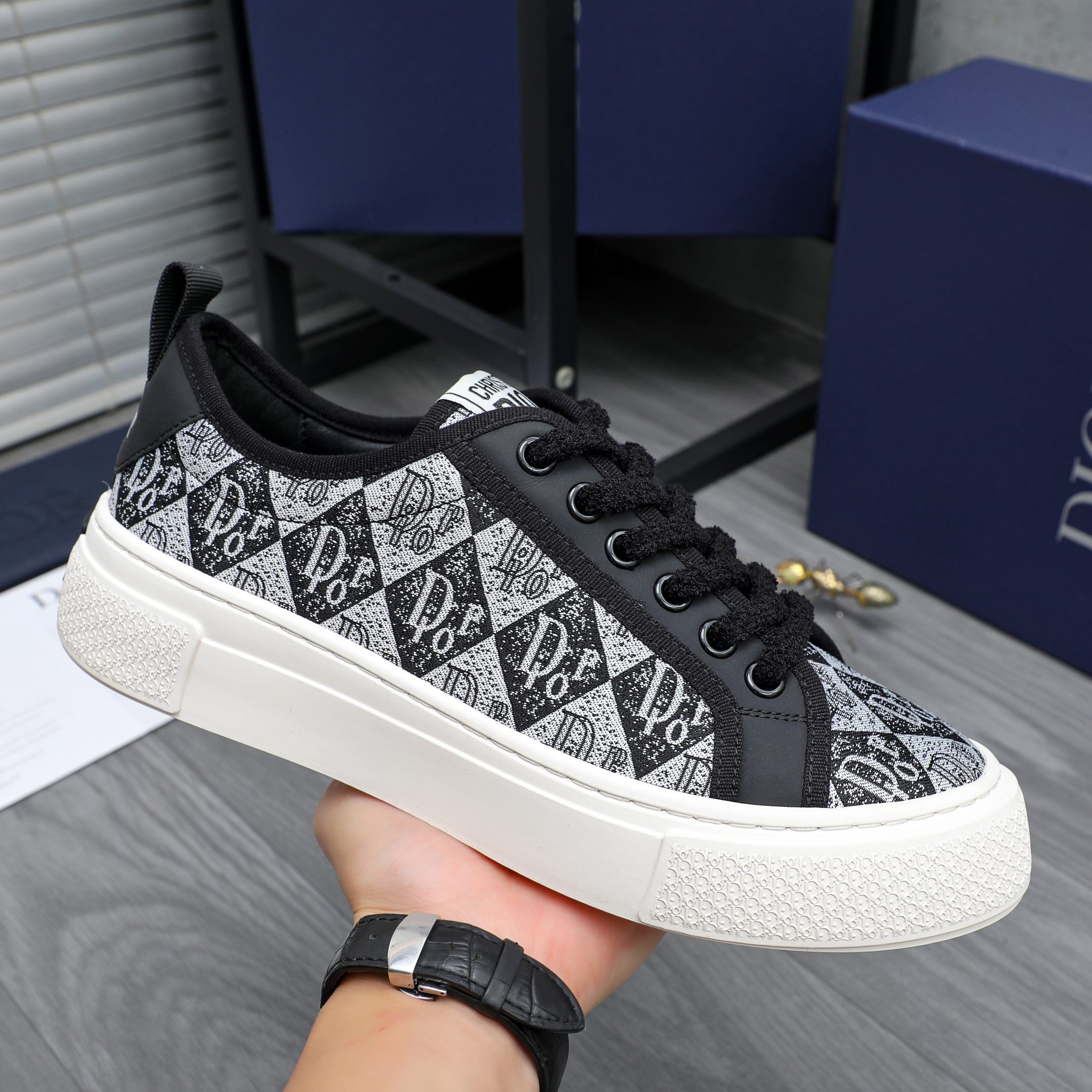 Dior
