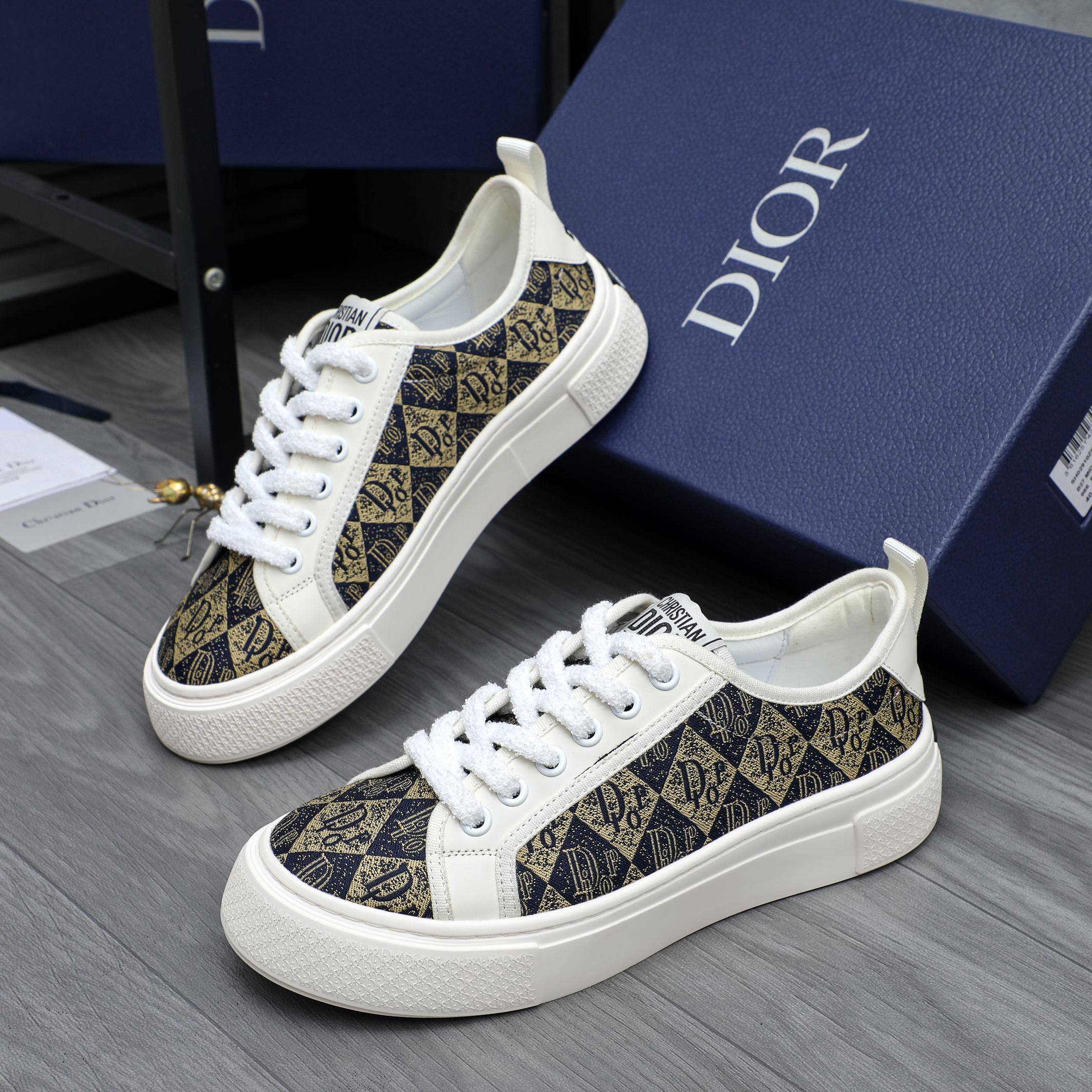 Dior
