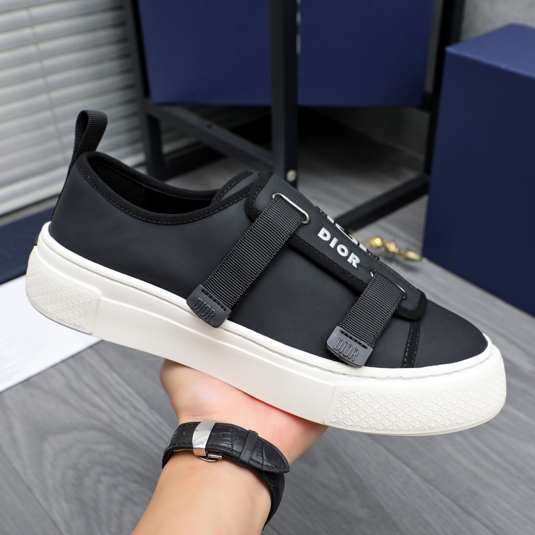 Dior