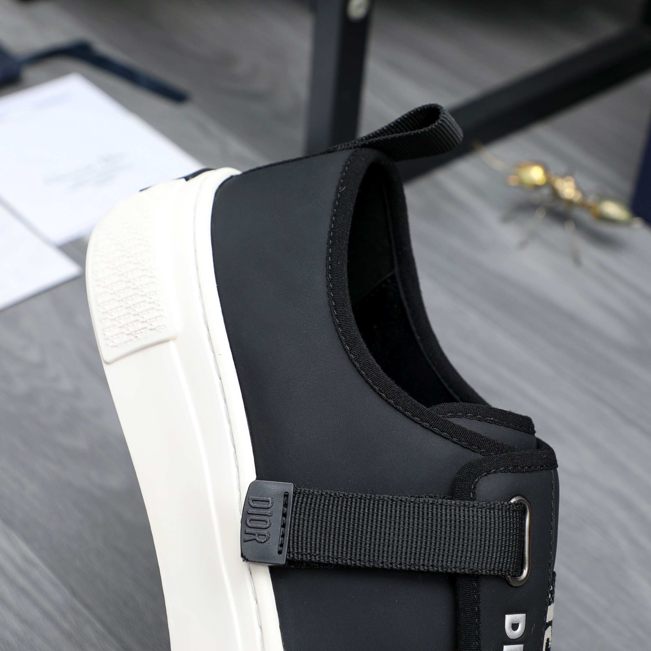Dior
