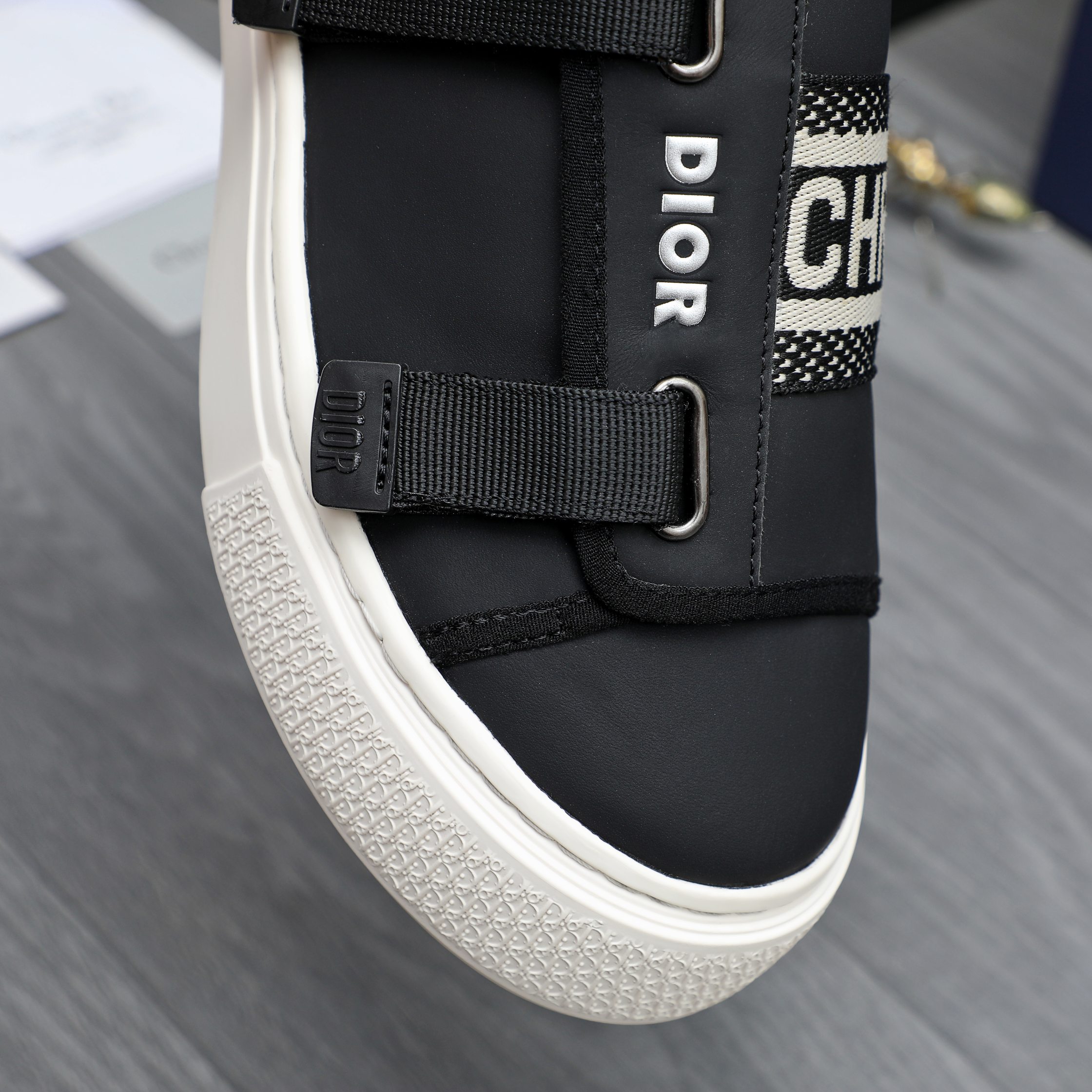 Dior