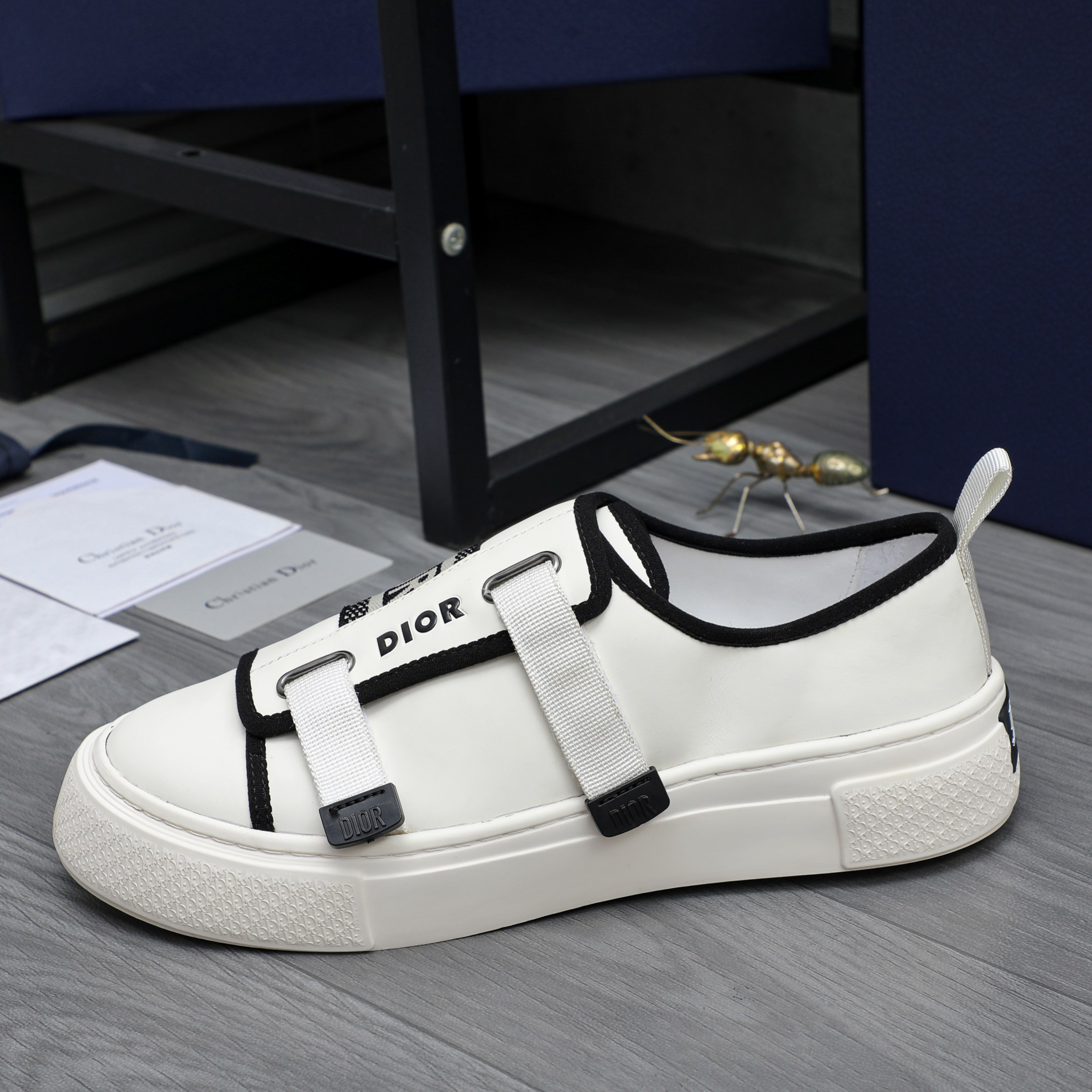 Dior