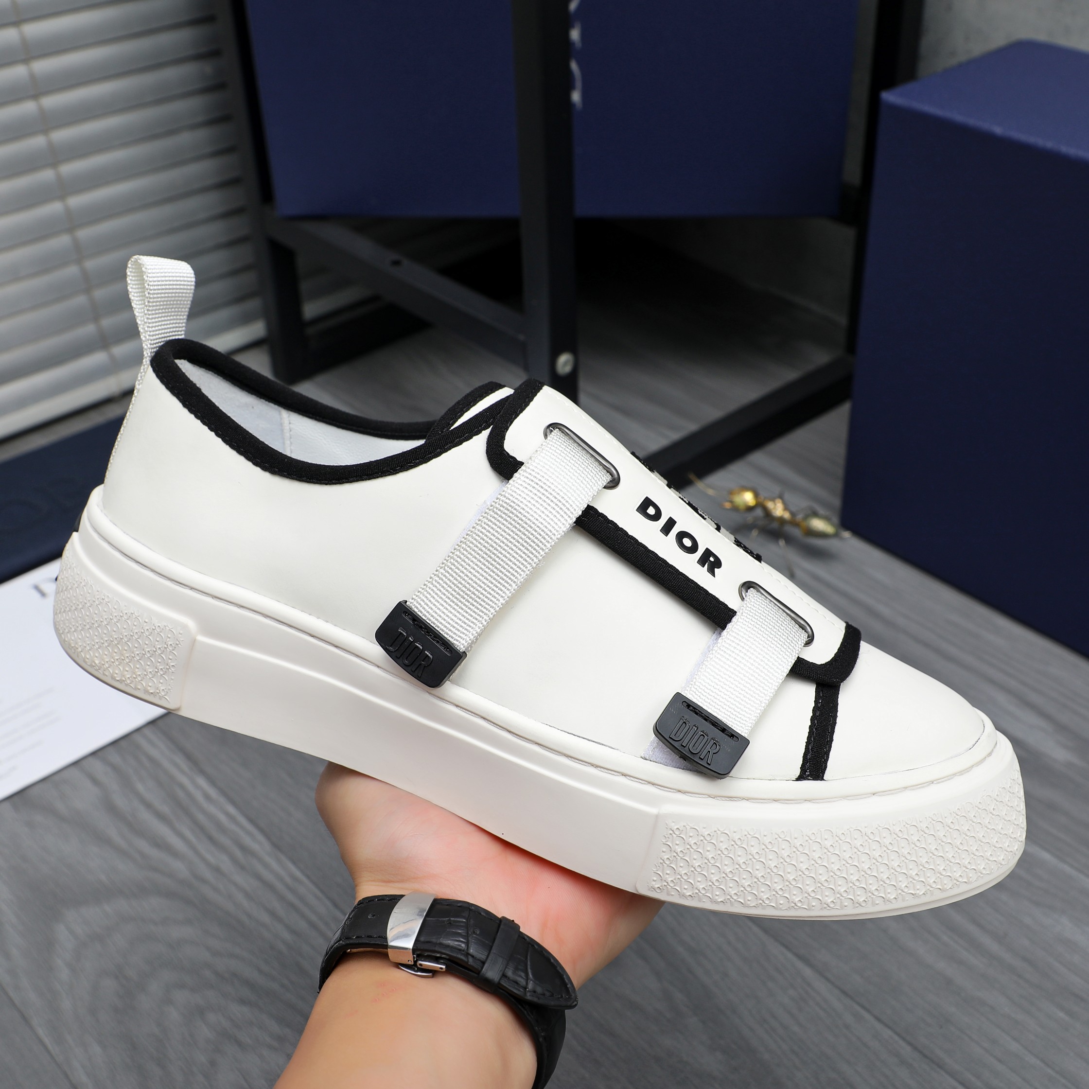 Dior