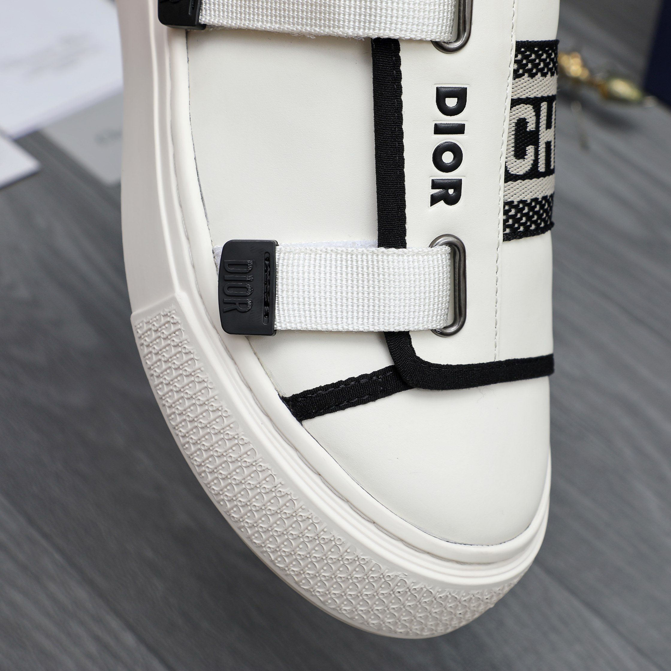 Dior