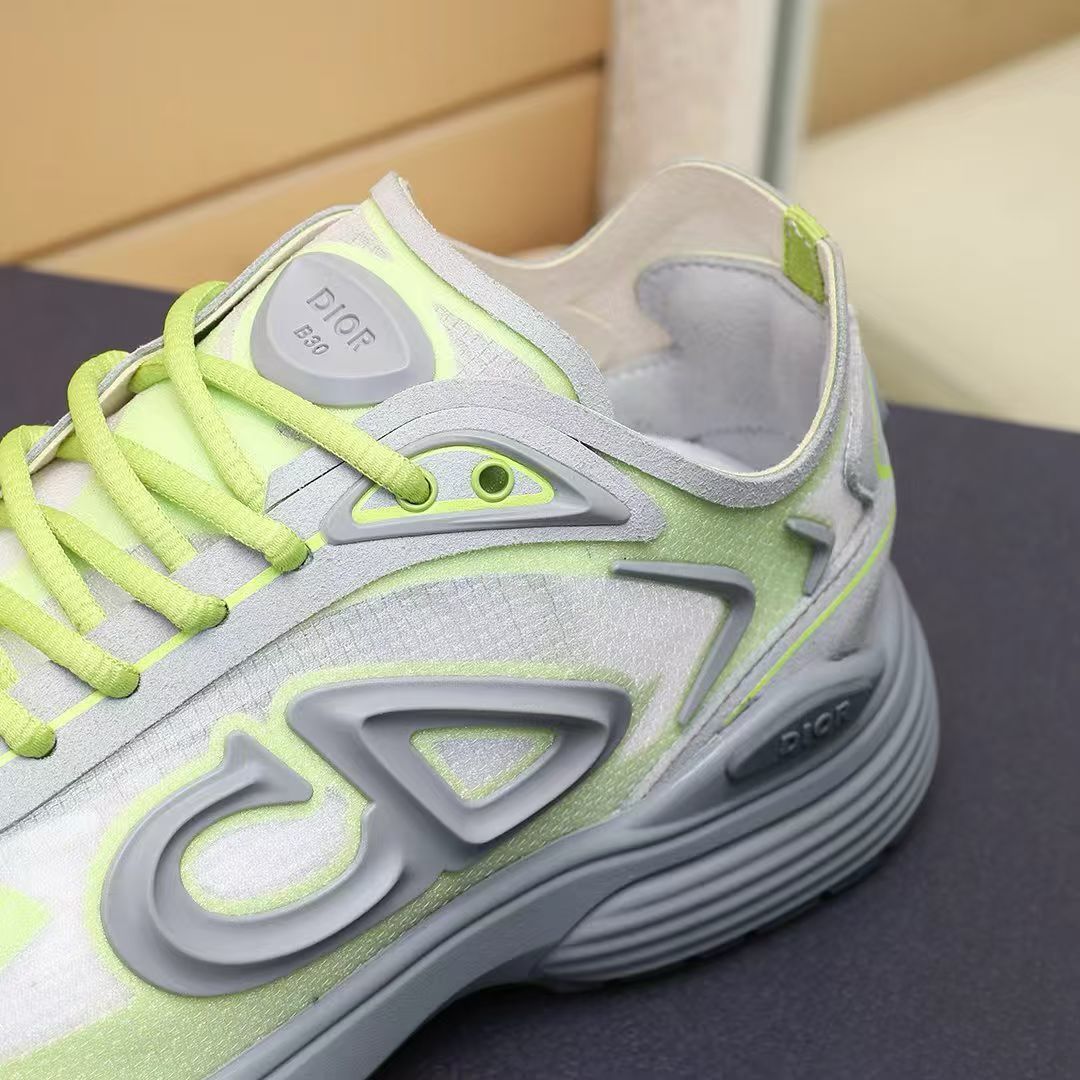 Dior shoe